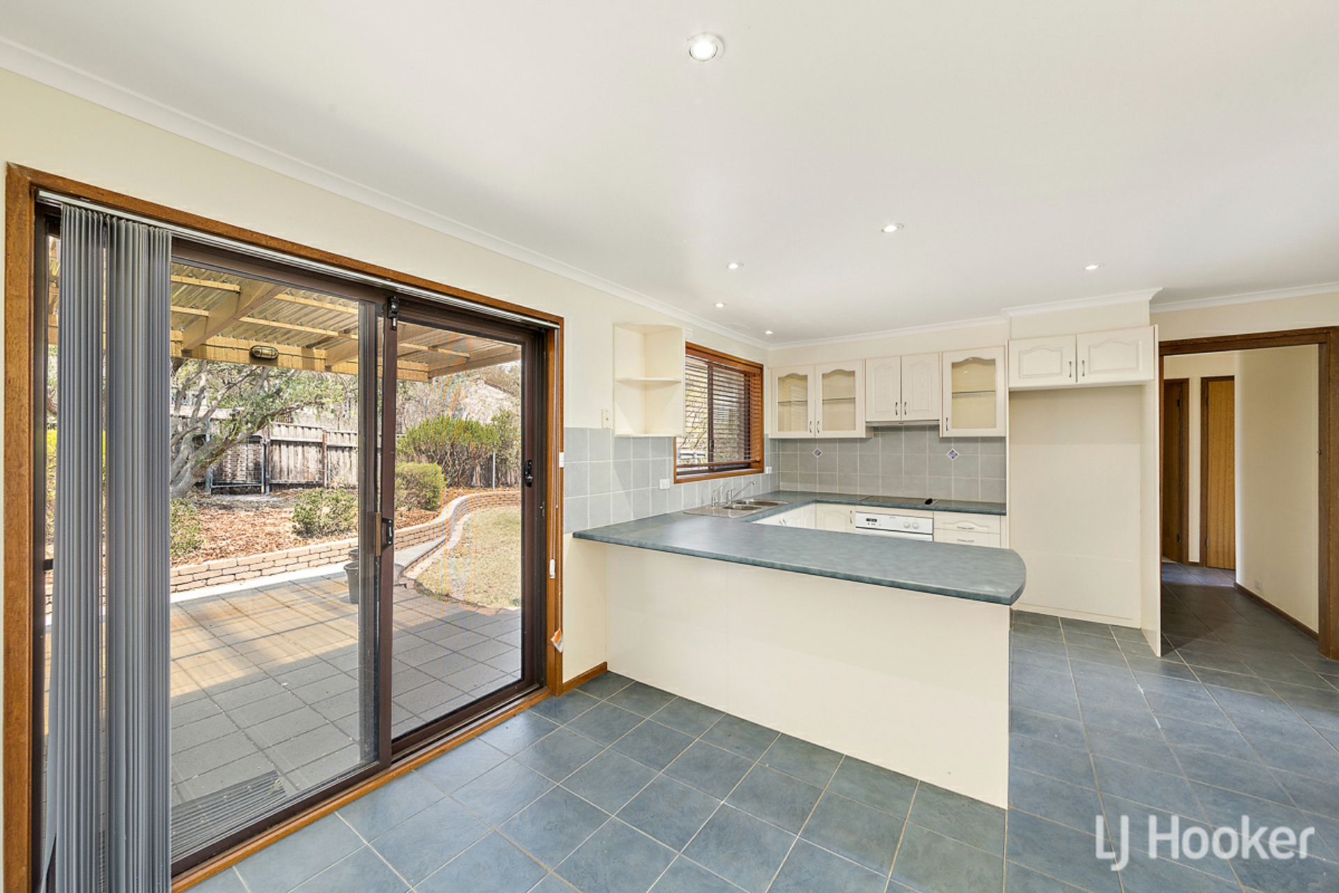 17/3 Sexton Street, COOK