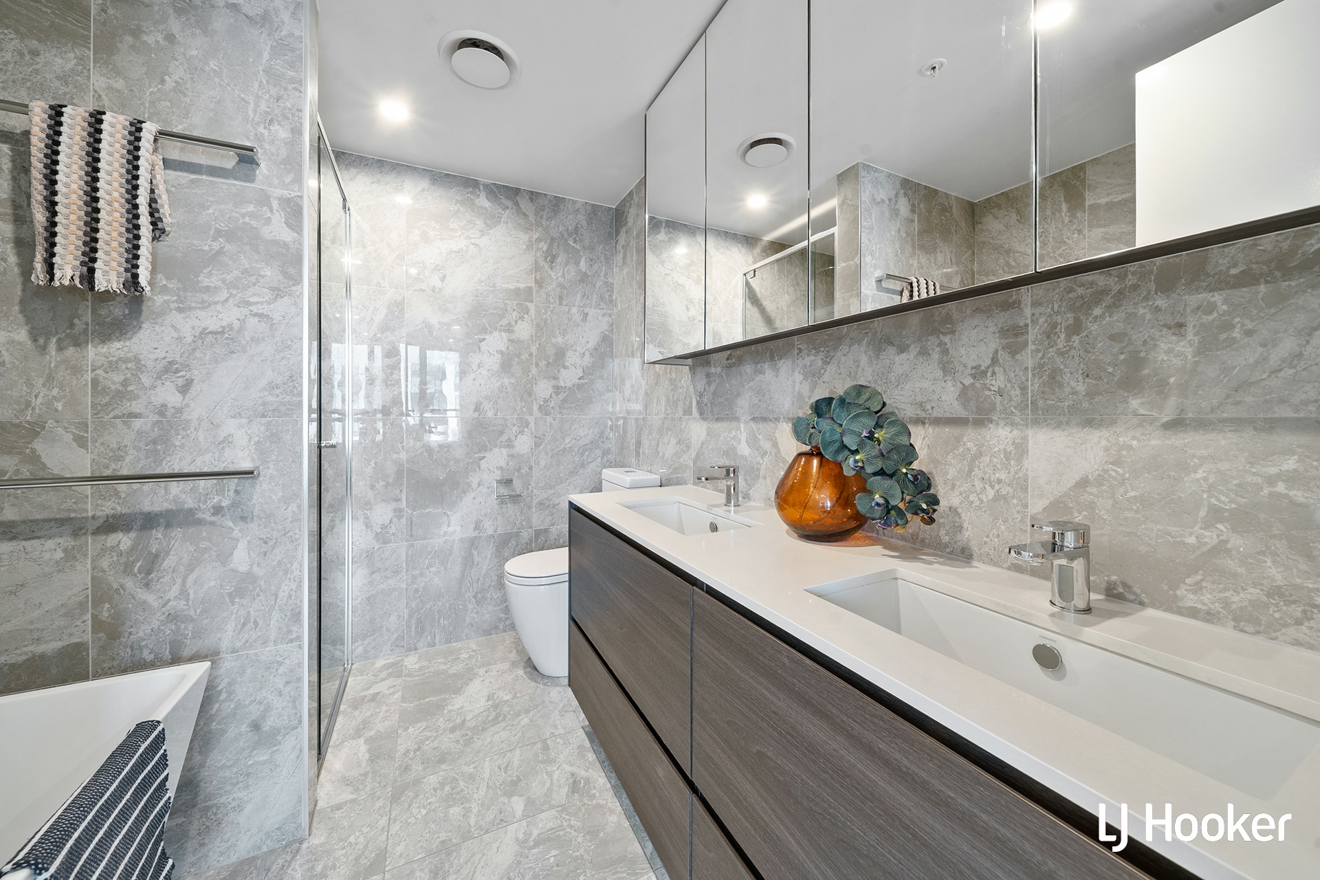 903/45 Ainslie Avenue, BRADDON