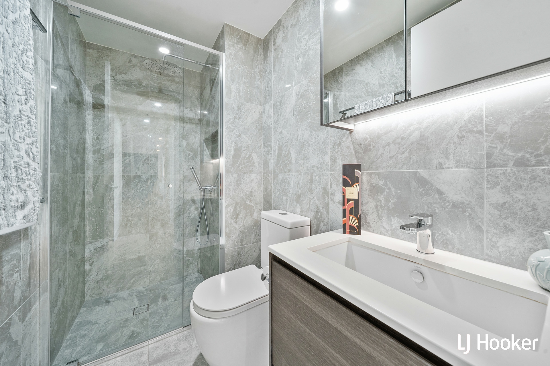 903/45 Ainslie Avenue, BRADDON