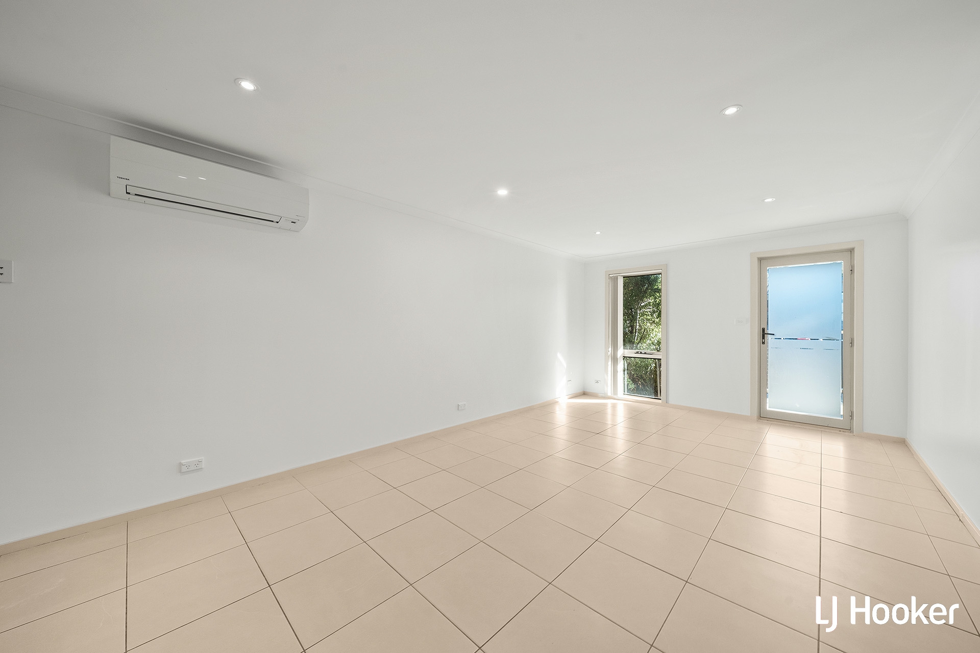 24 Salisbury Street, CASEY