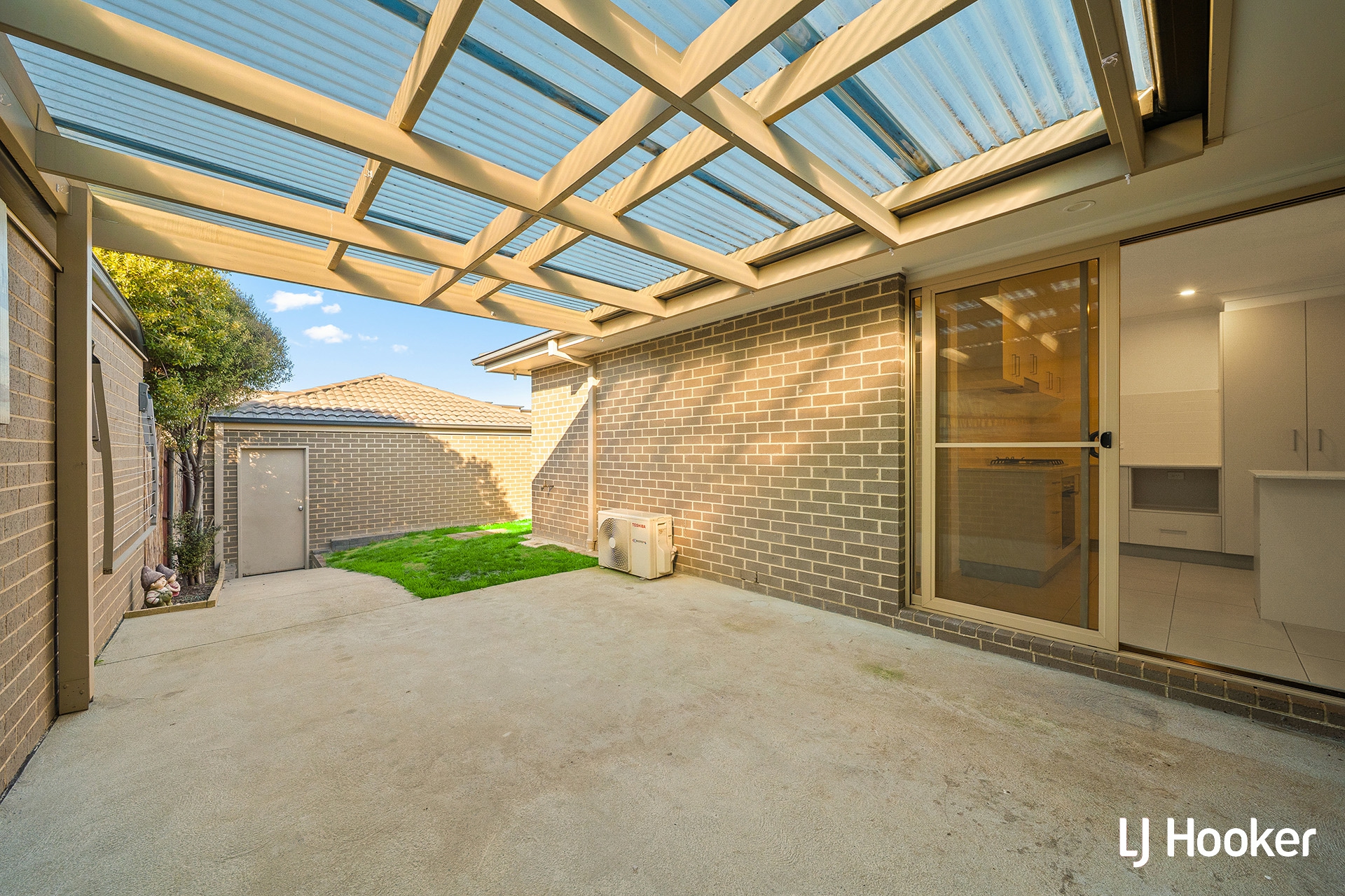 24 Salisbury Street, CASEY