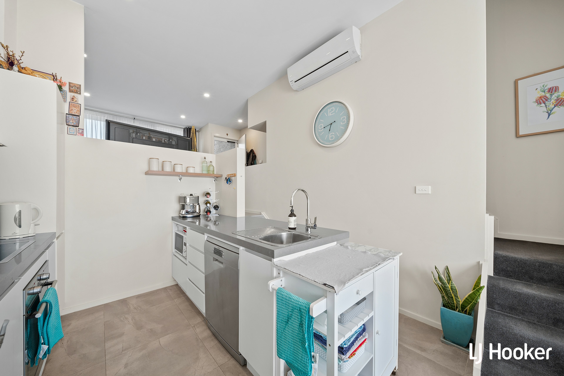 28 Toorale Terrace — photo 4 of 9