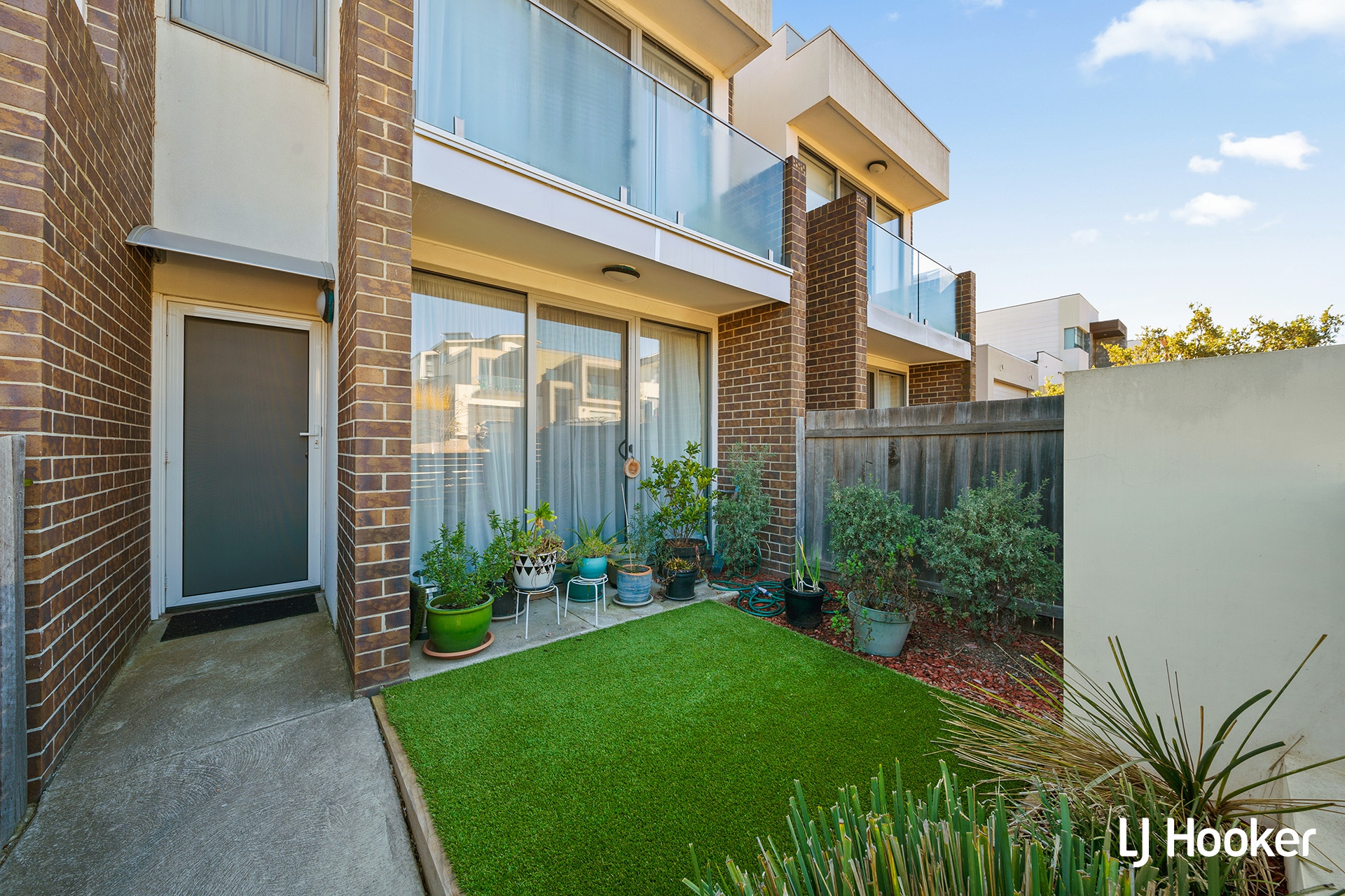 28 Toorale Terrace — photo 9 of 9