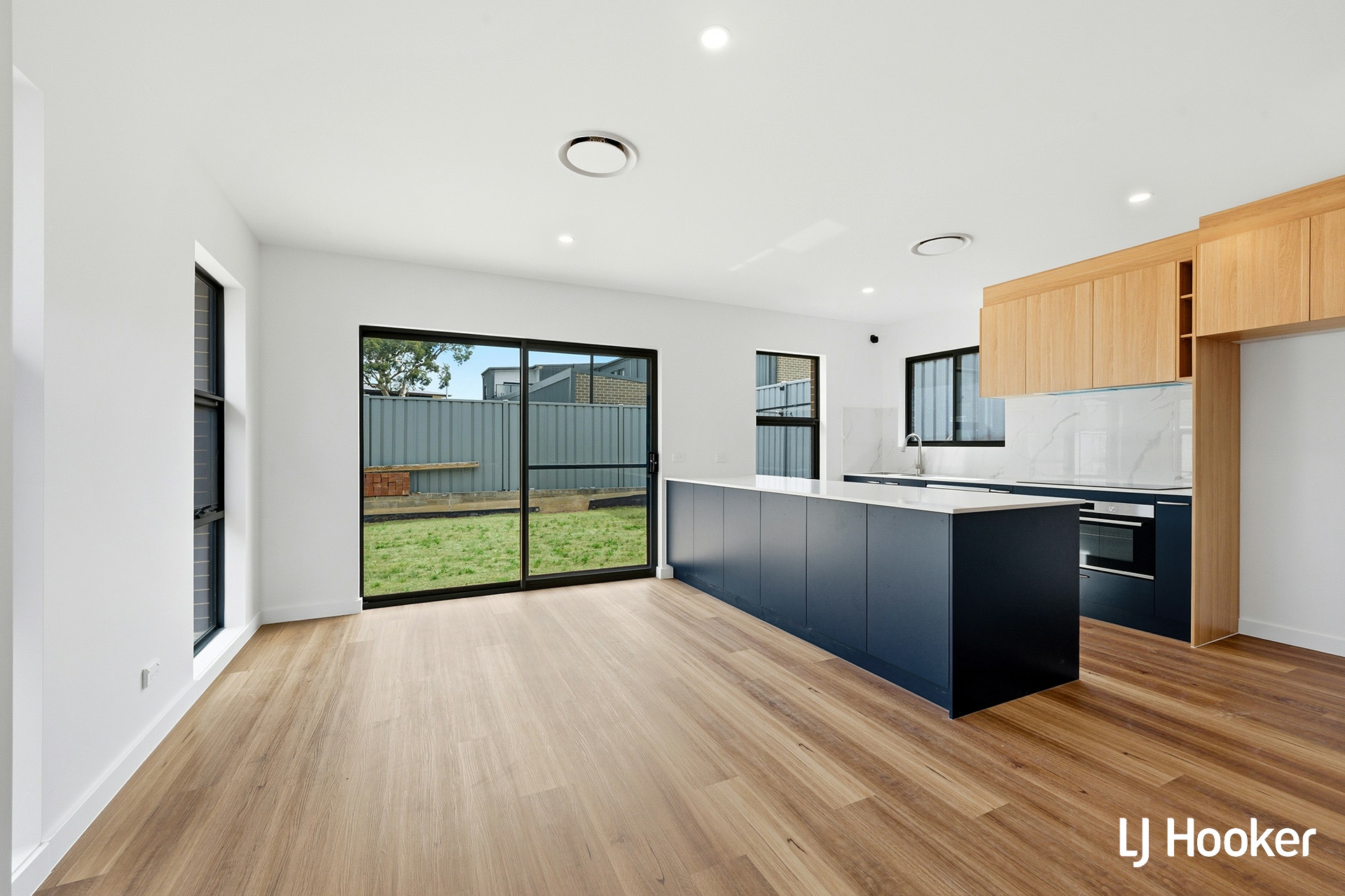 49 Negus Crescent — photo 6 of 18