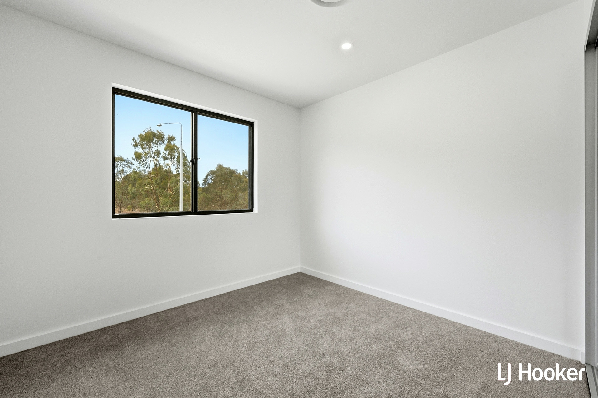 49 Negus Crescent — photo 14 of 18