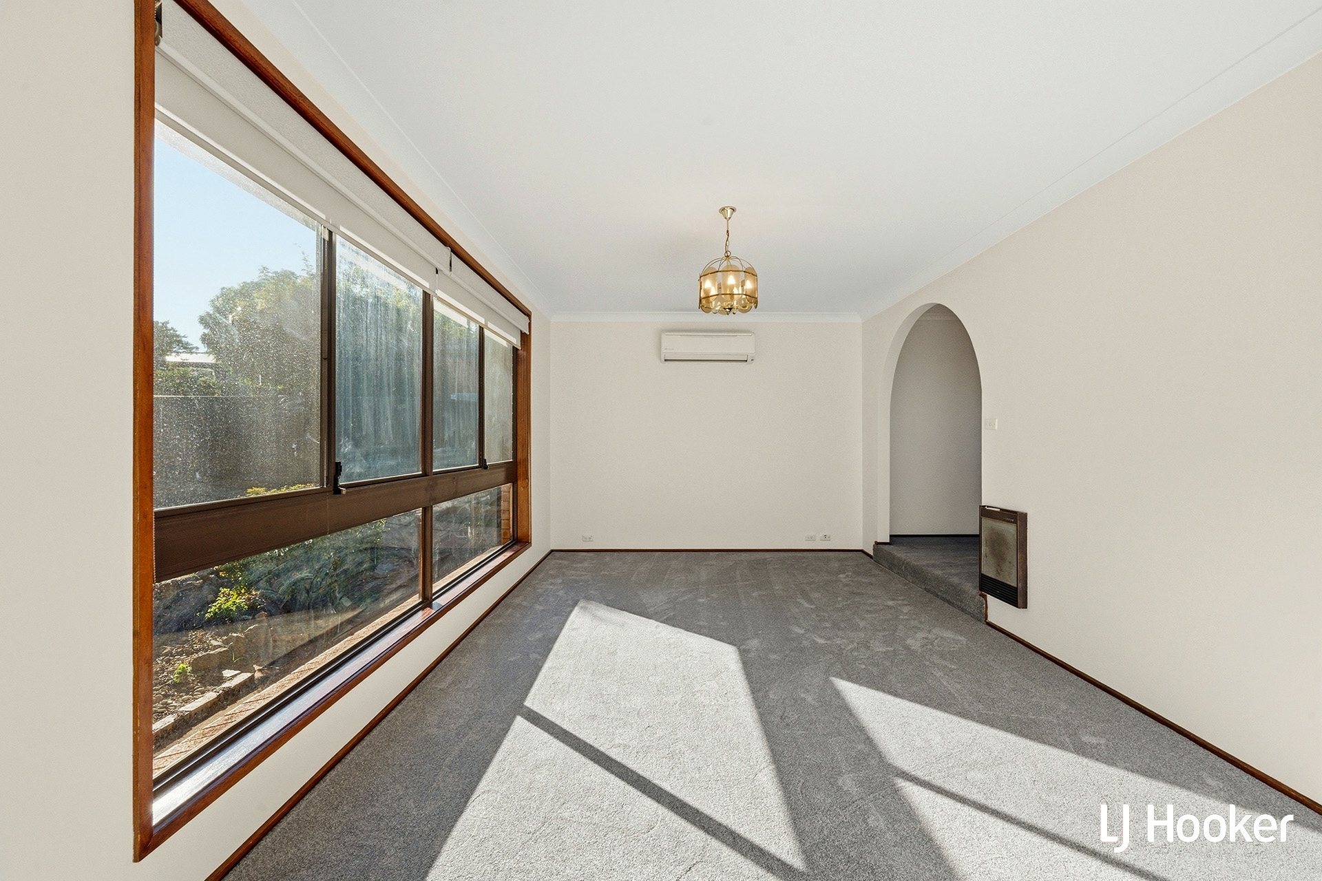 8 Rossell Place — photo 3 of 15