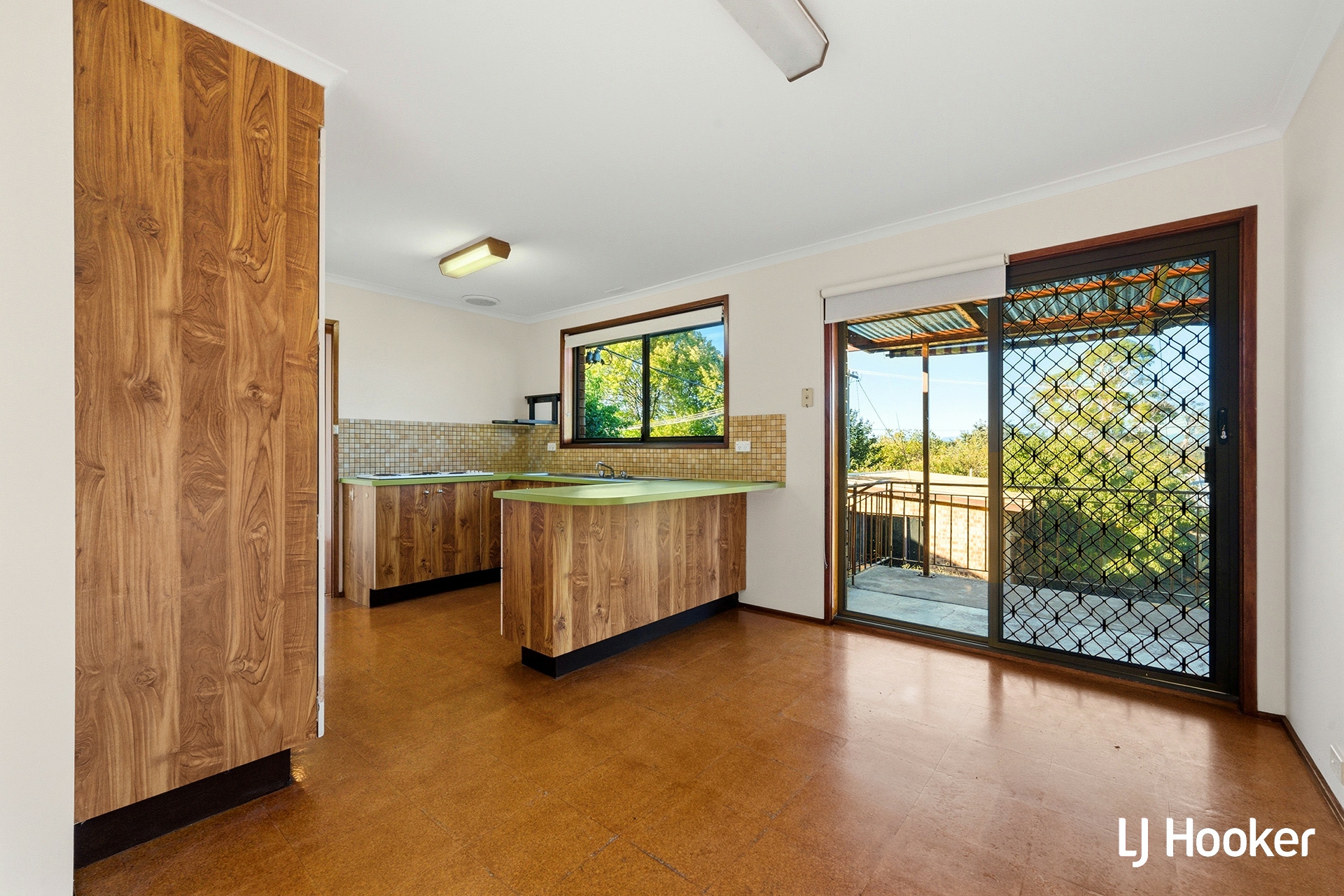 8 Rossell Place — photo 5 of 15