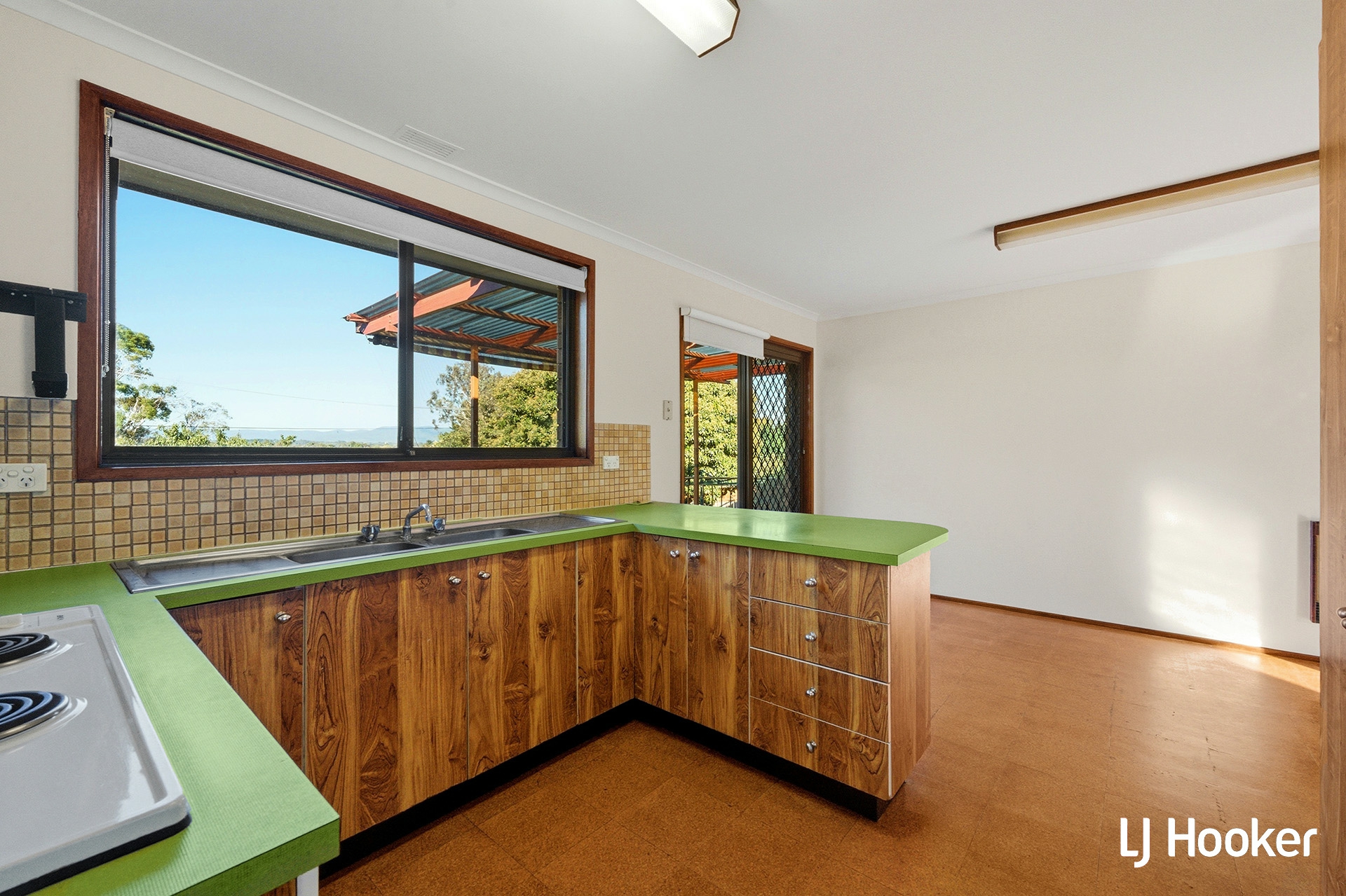 8 Rossell Place — photo 7 of 15
