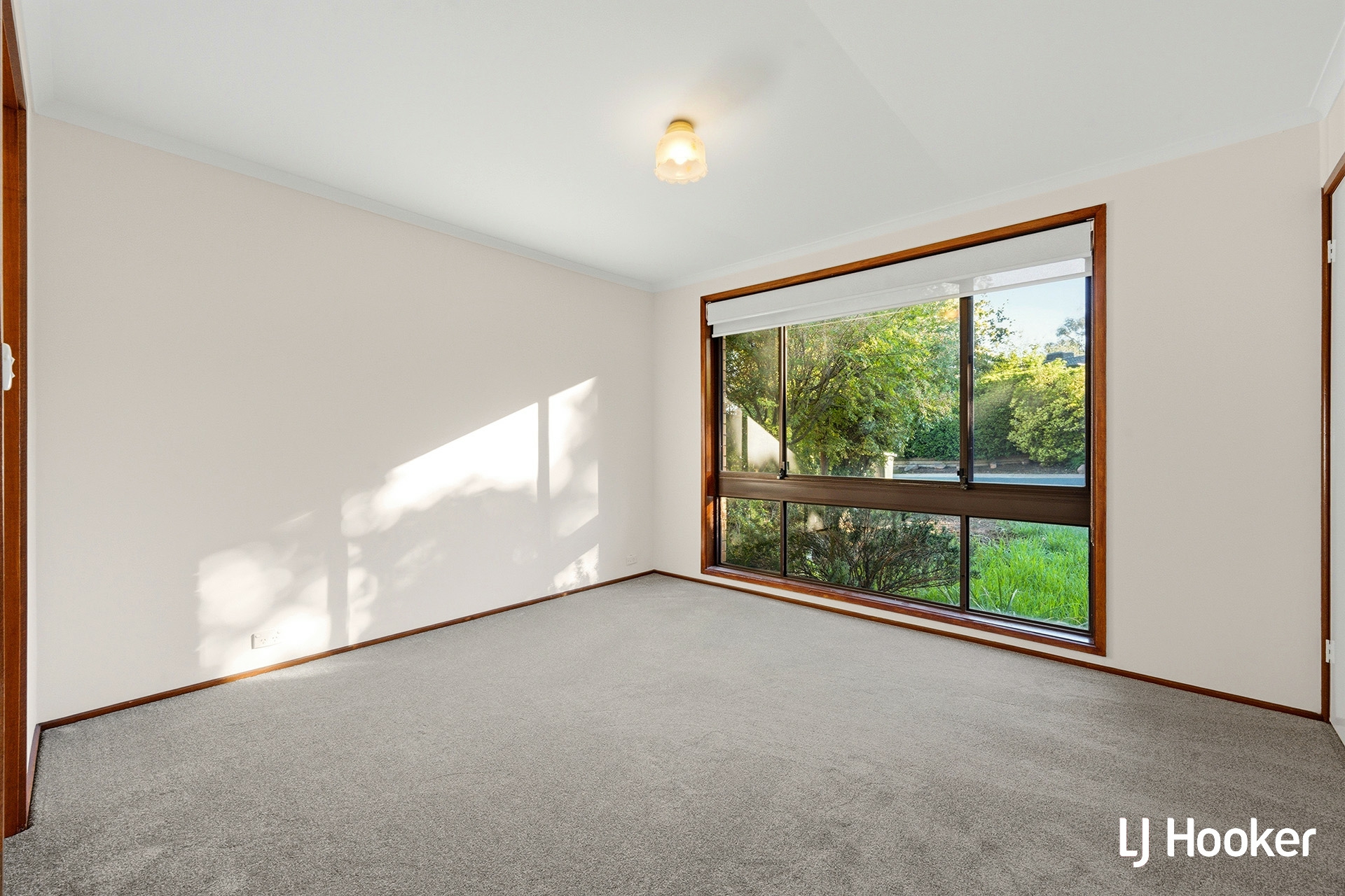 8 Rossell Place — photo 10 of 15