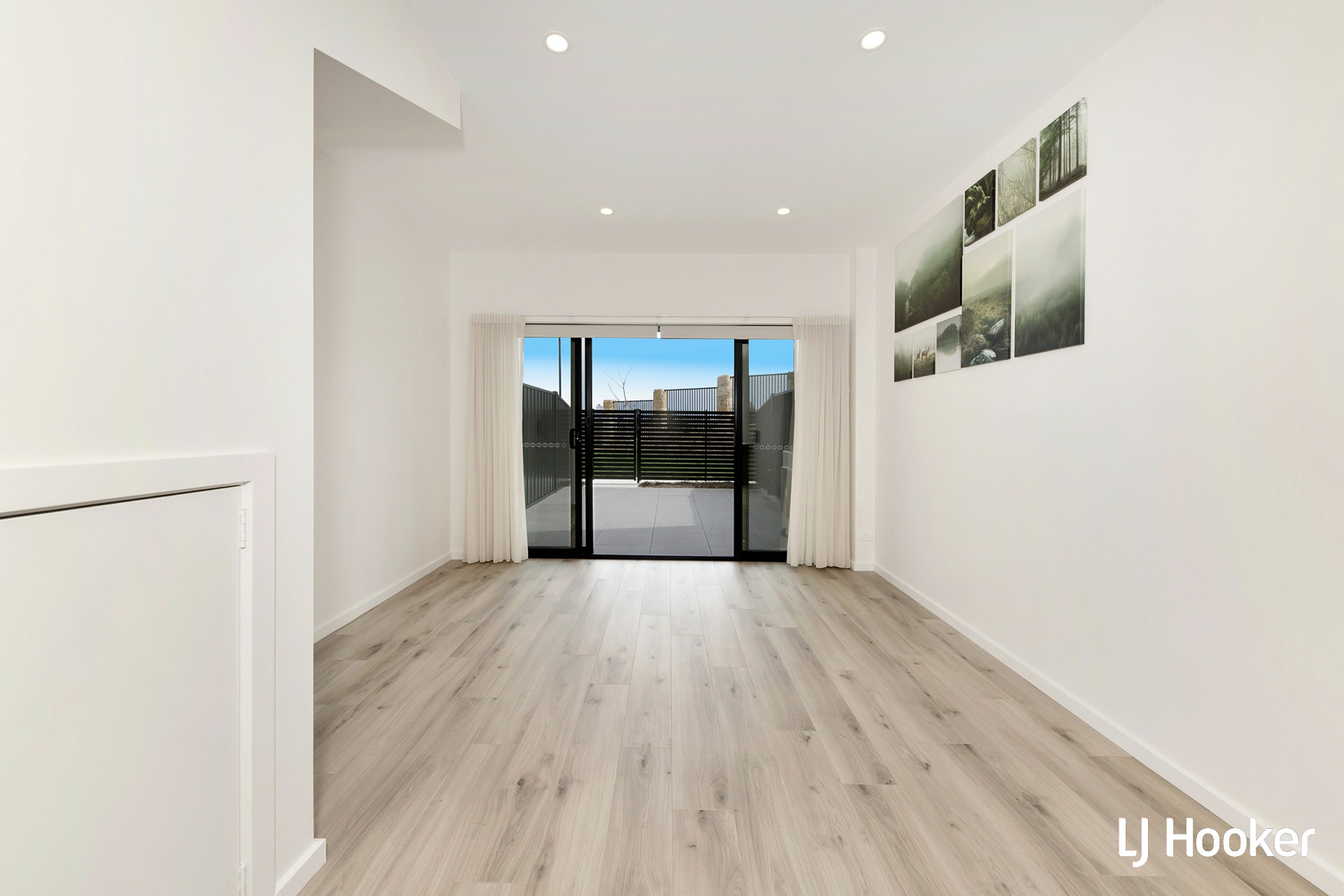 41/6 Inge King Crescent — photo 2 of 11
