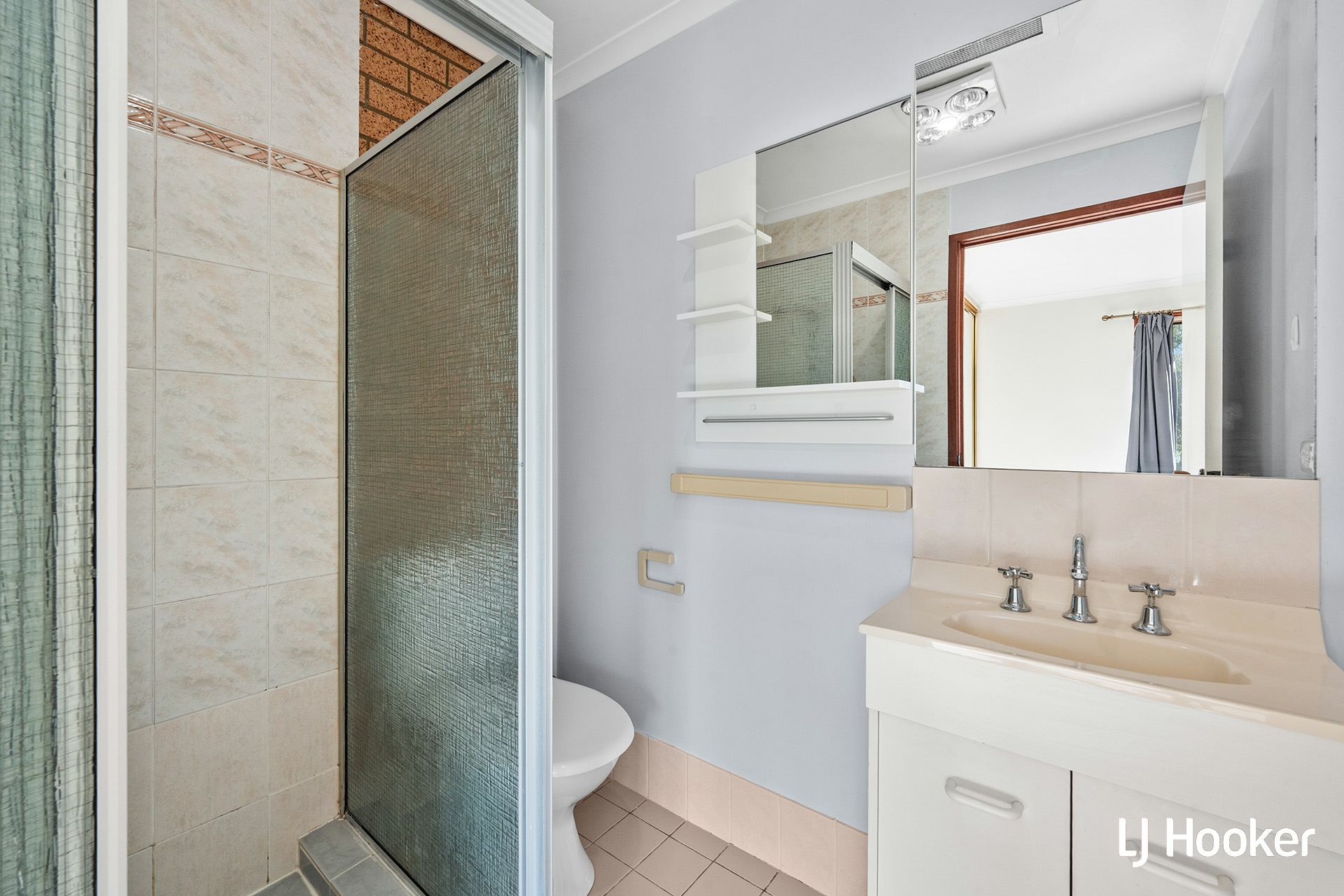 8/72 Totterdell Street — photo 5 of 10