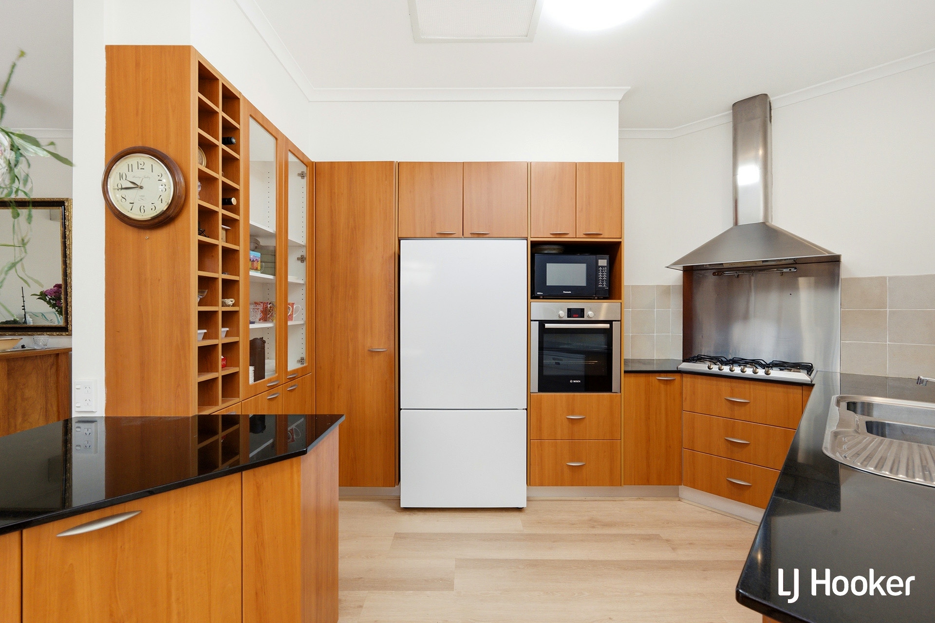 4/25 Temperley Street — photo 3 of 9