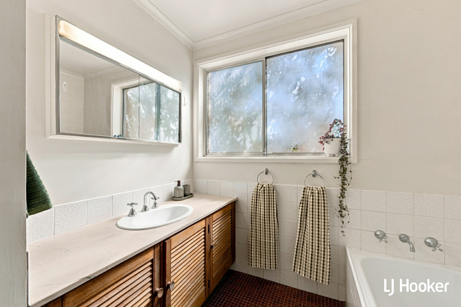 3 Broadbent Street — photo 11 of 13