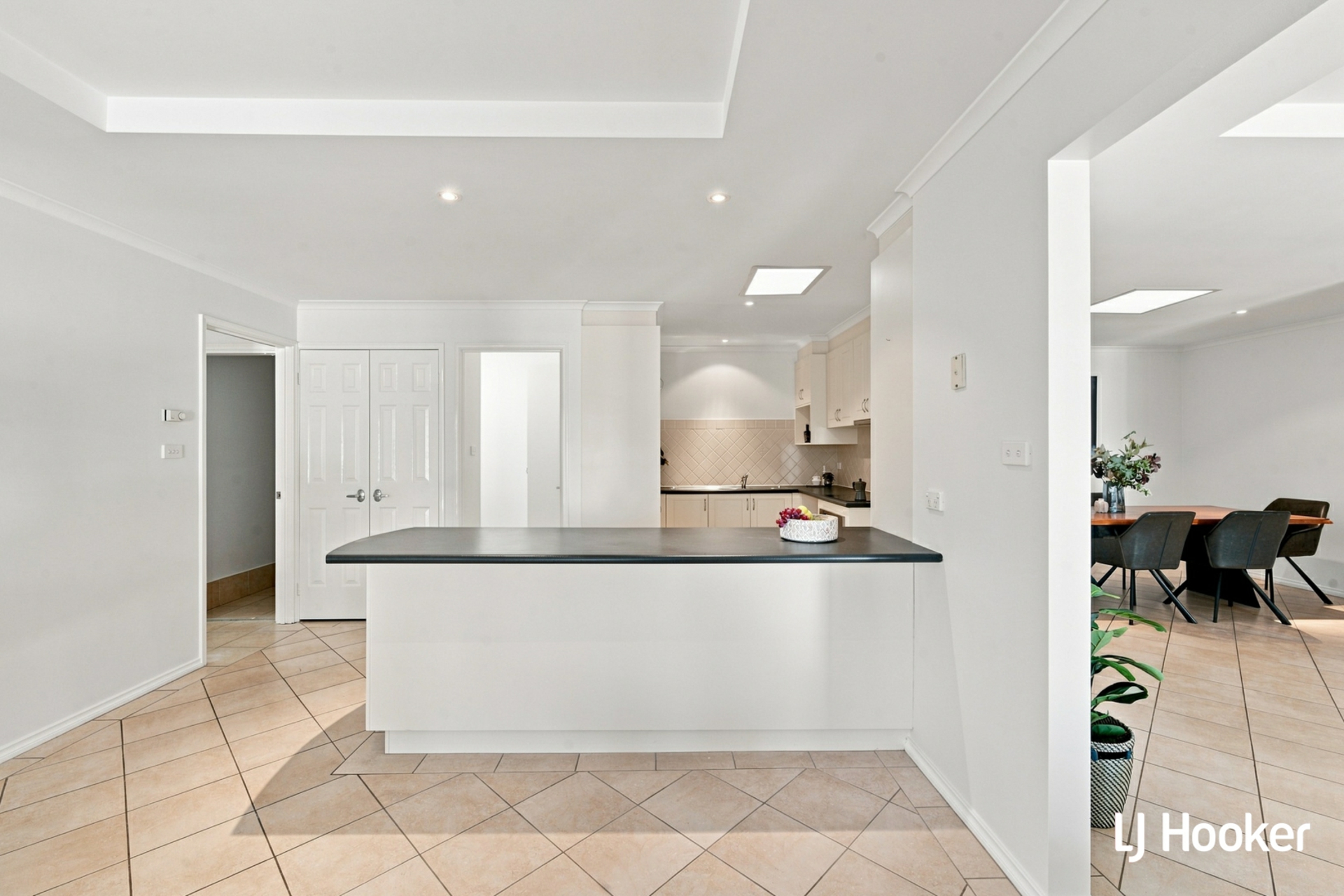 129 Hannan Crescent — photo 4 of 16