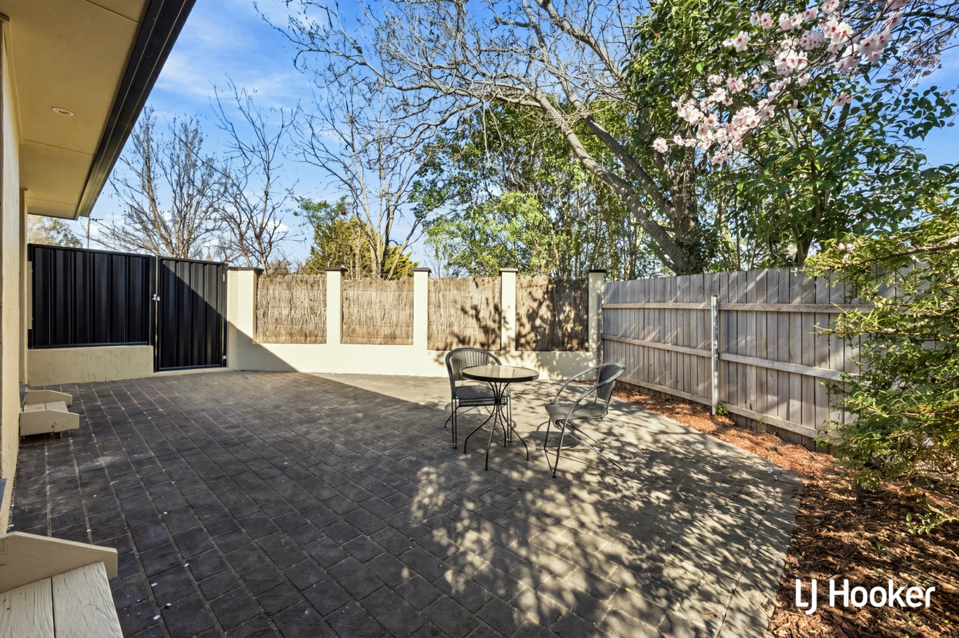 129 Hannan Crescent — photo 9 of 16