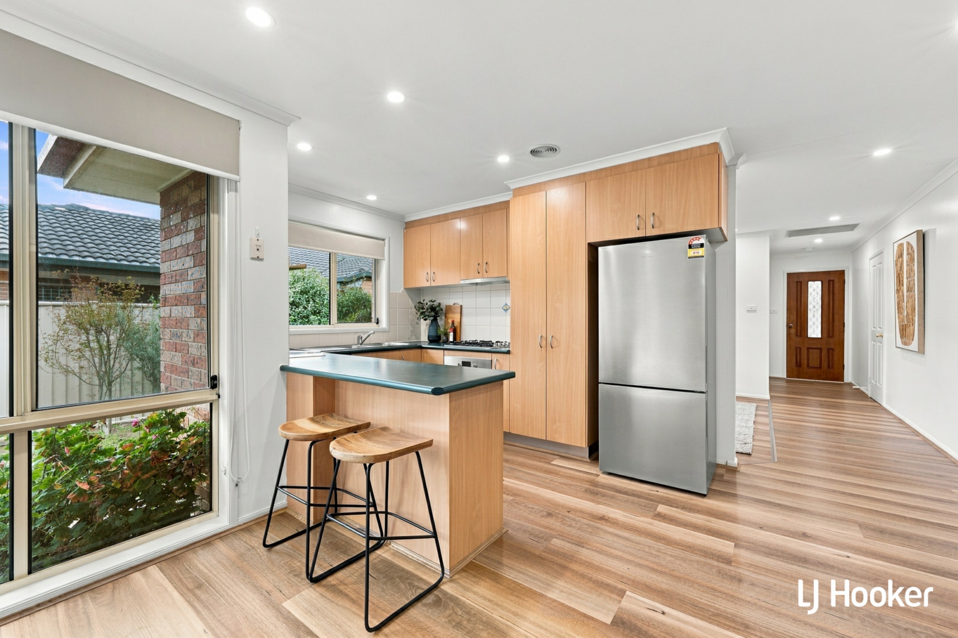 12 Akubra Place — photo 6 of 14