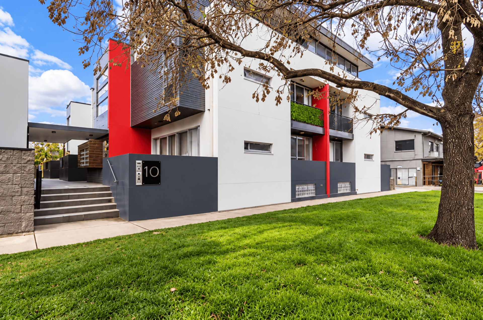 15/10 Macpherson Street — photo from LJ Hooker Belconnen