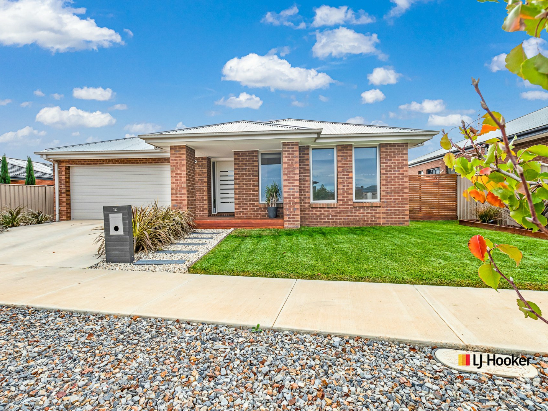 12 Magnolia Drive, ECHUCA