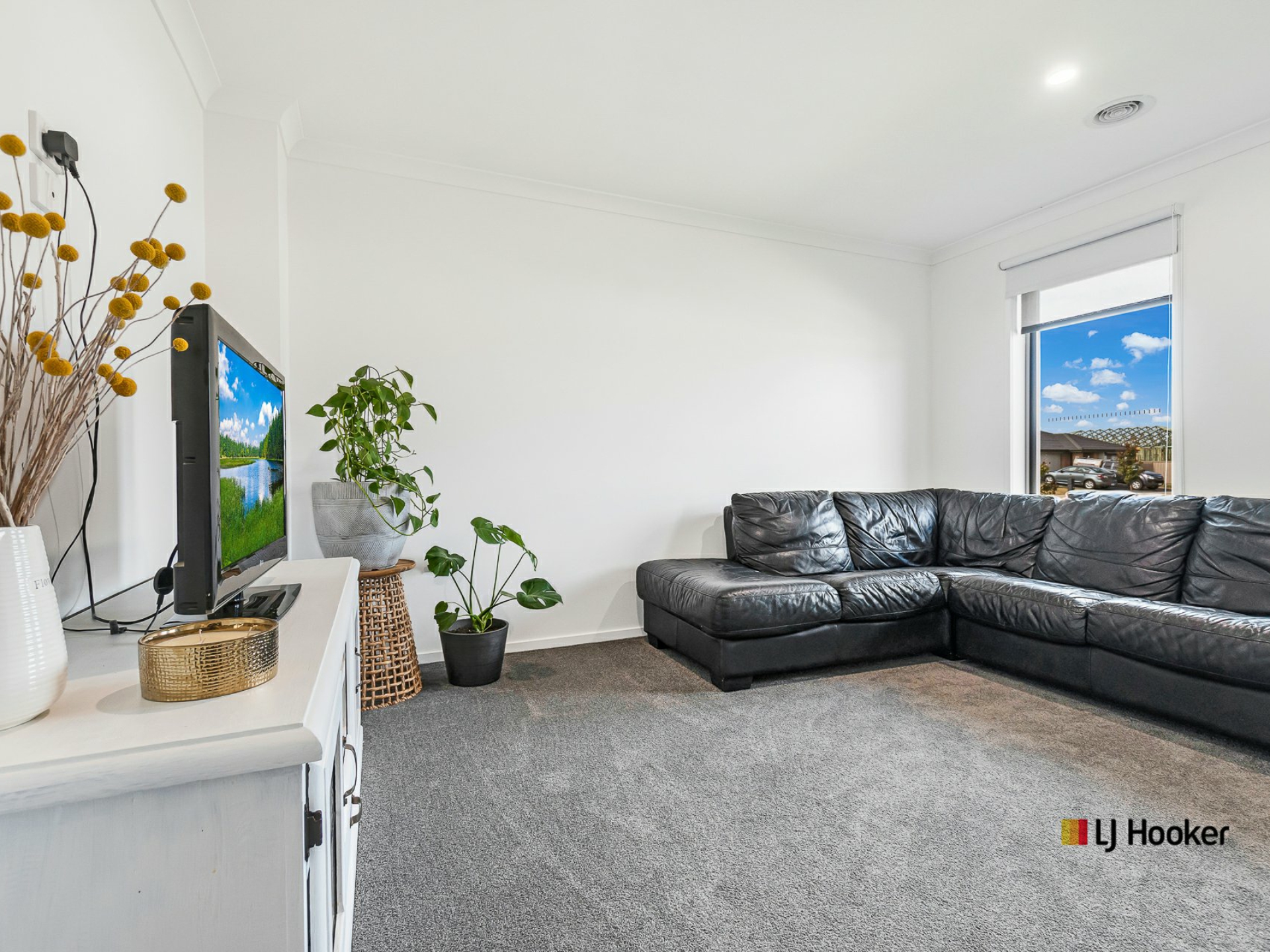 12 Magnolia Drive, ECHUCA