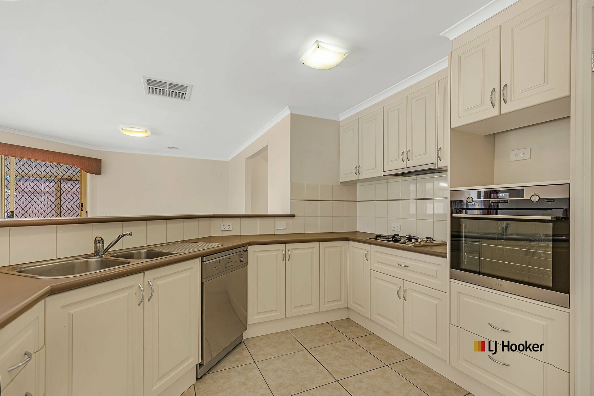 21 Shetland Drive Moama NSW House for Sale LJ Hooker