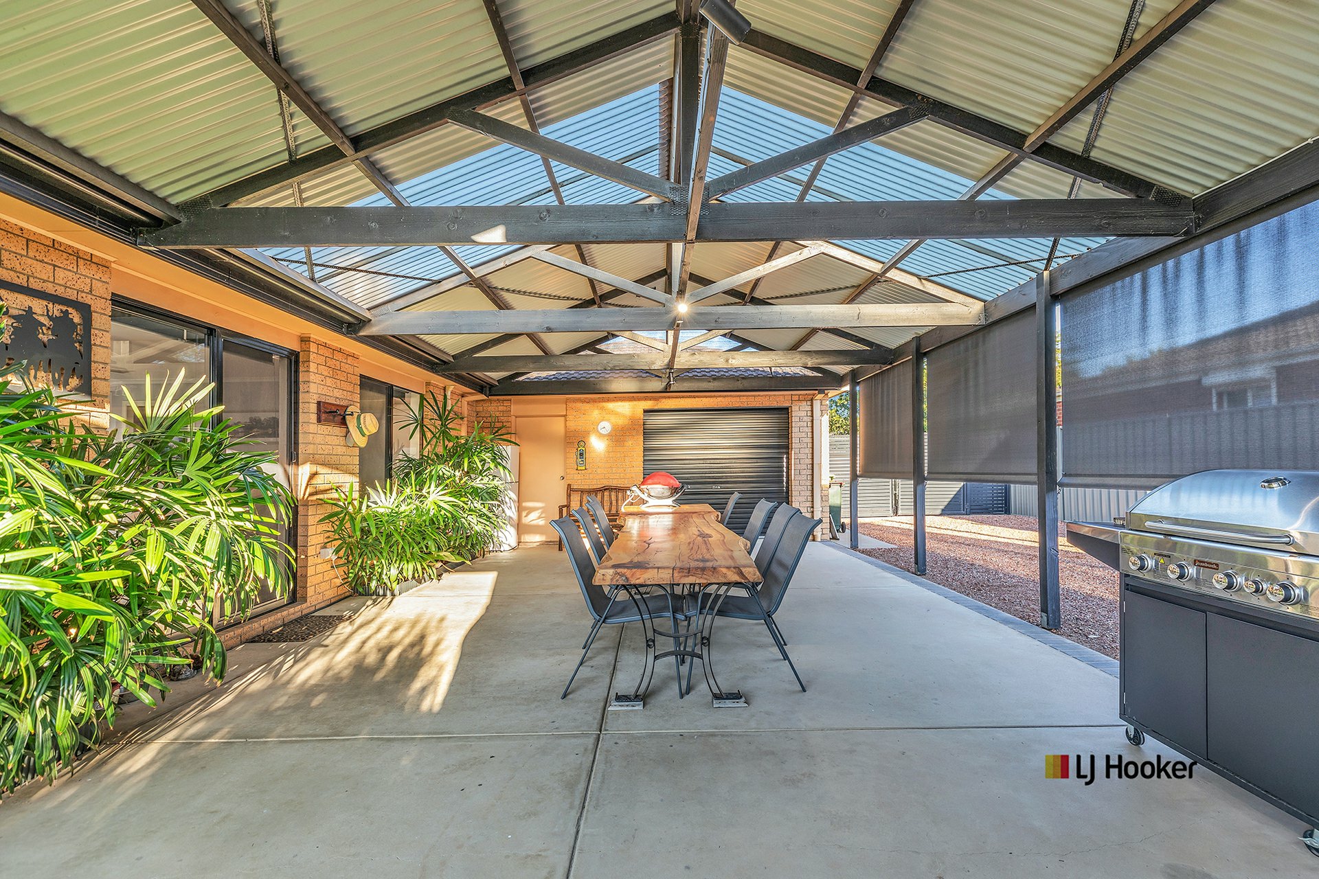 16 Elm Street, ECHUCA