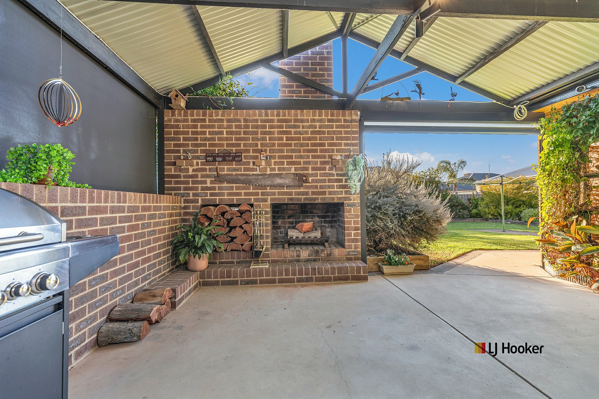 16 Elm Street, ECHUCA