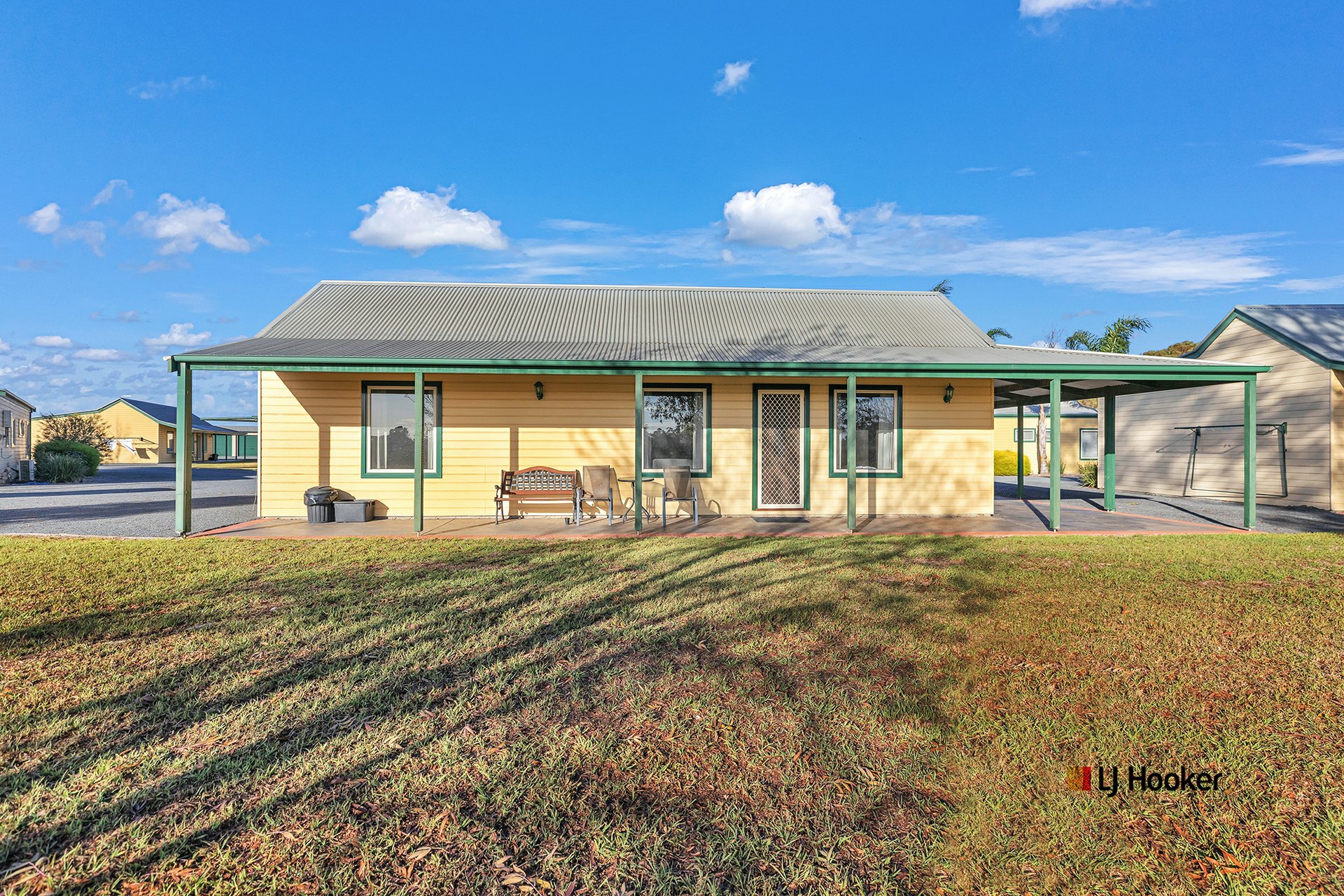 Villa 28/162 Perricoota Road — photo from LJ Hooker Echuca