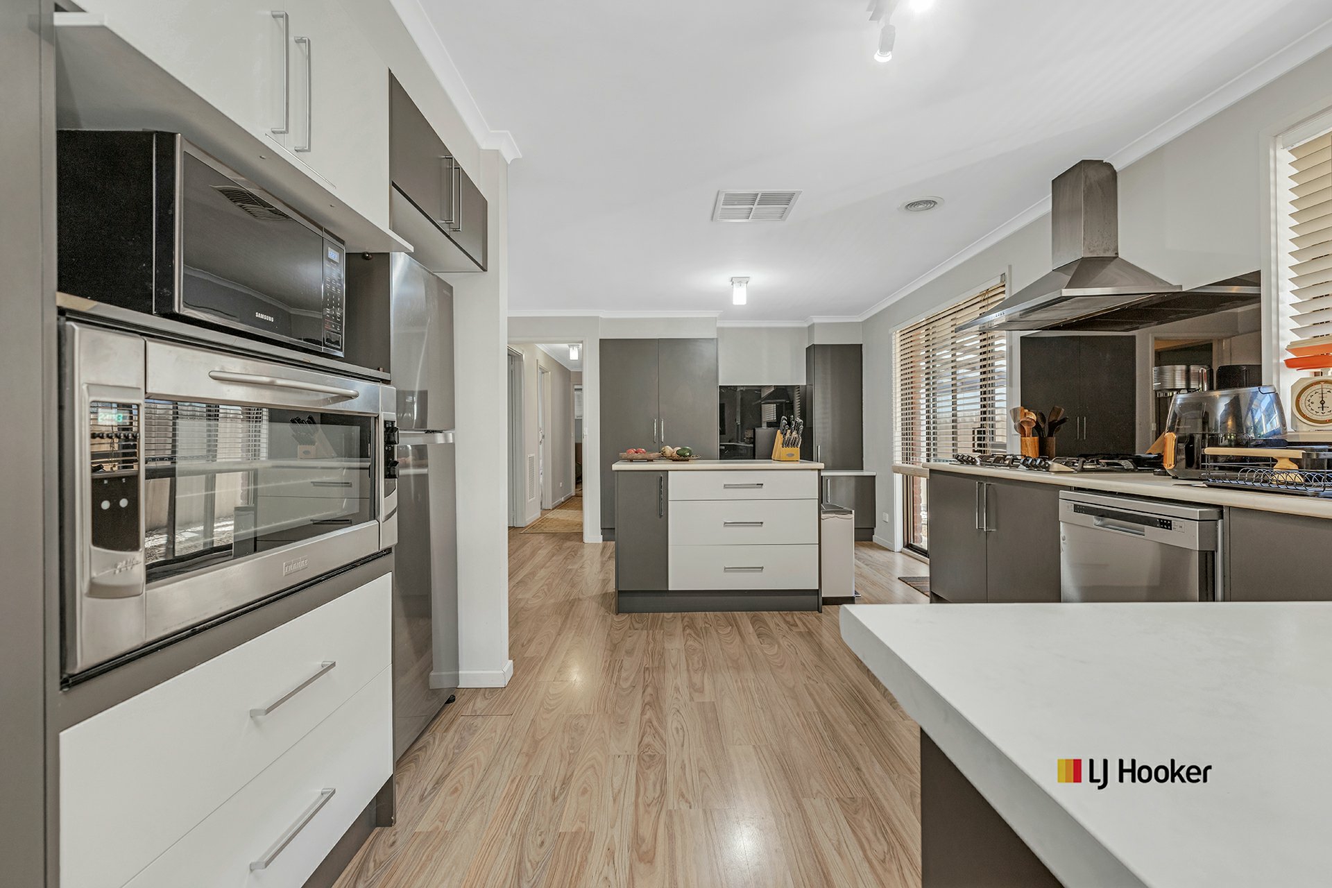 10 Martin Street — photo 6 of 28