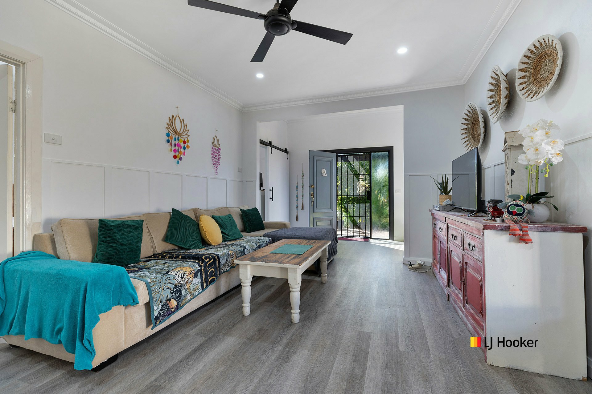 57 Leichardt Street — photo 3 of 30