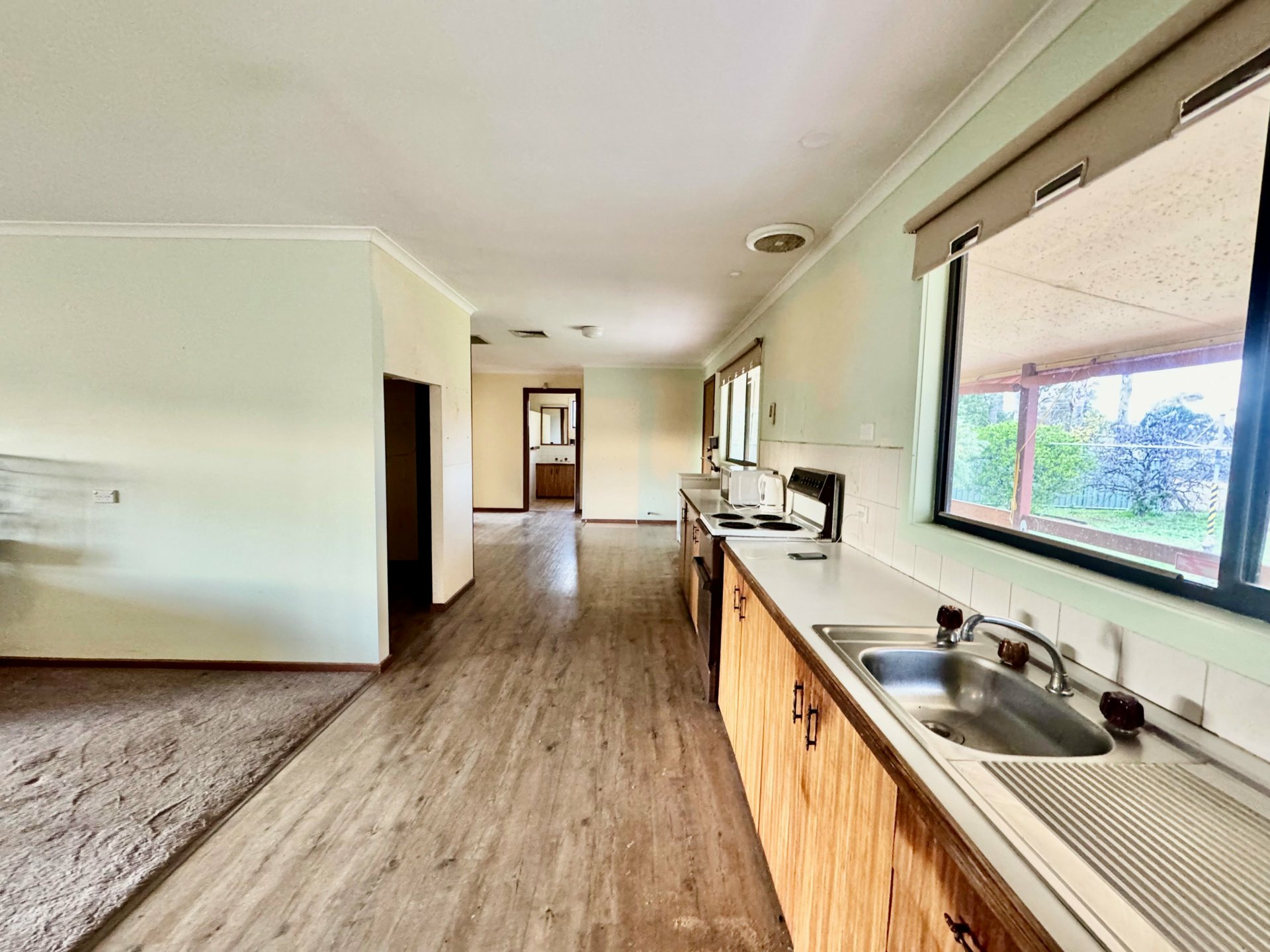 51 Livingstone Street — photo 4 of 8