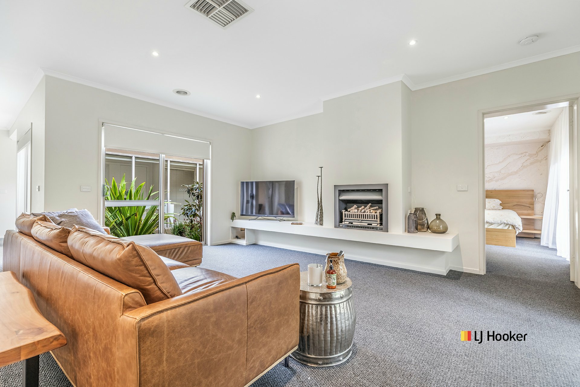 57 Rutley Crescent — photo 16 of 30