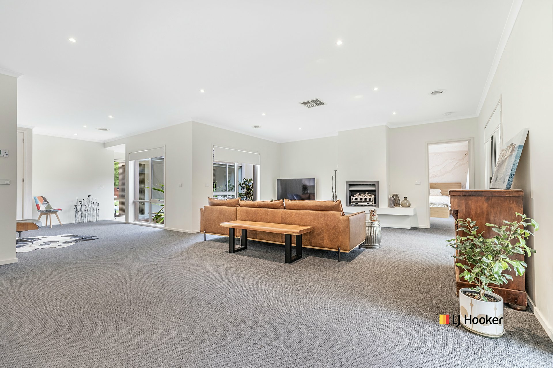 57 Rutley Crescent — photo 19 of 30