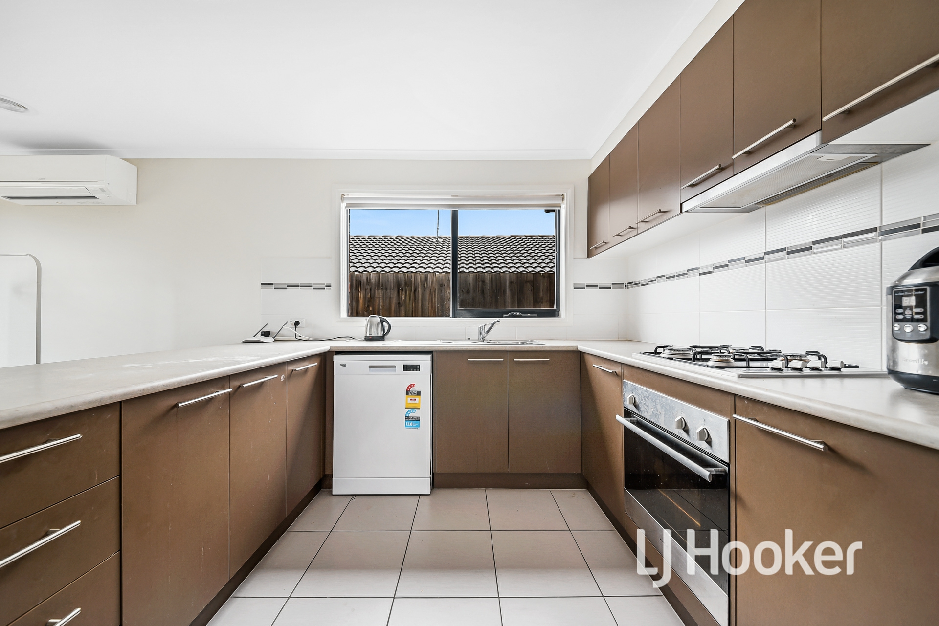 21/107 Army Road, PAKENHAM