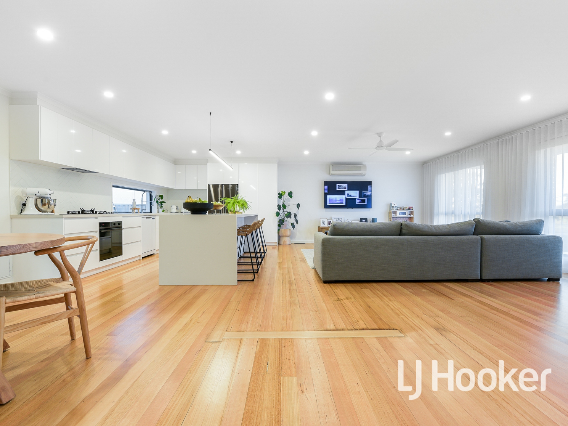 10-12 Browning Road, NAR NAR GOON