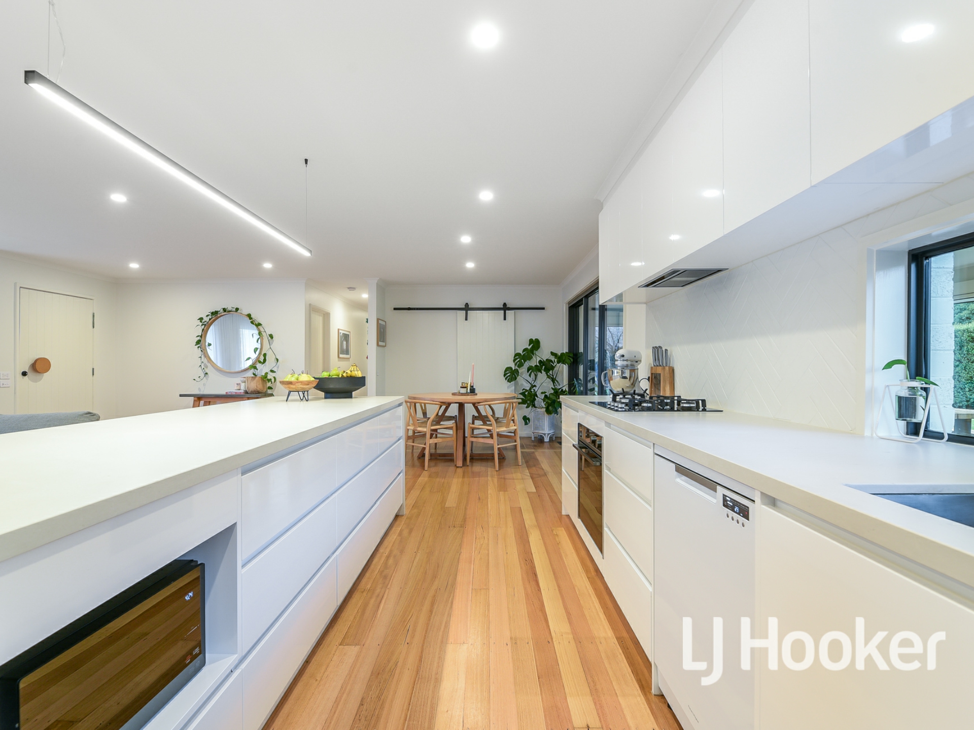 10-12 Browning Road, NAR NAR GOON