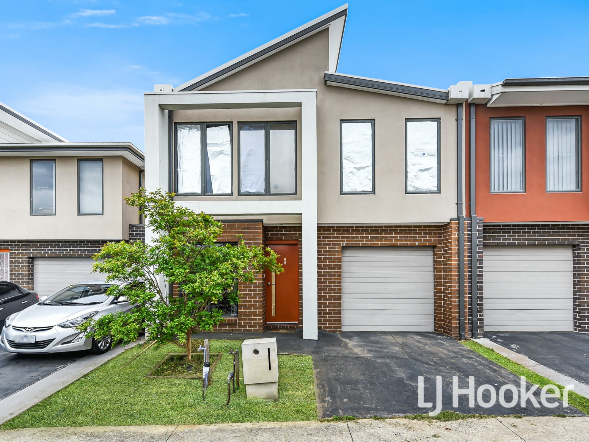 2/180 Henry Road, Pakenham