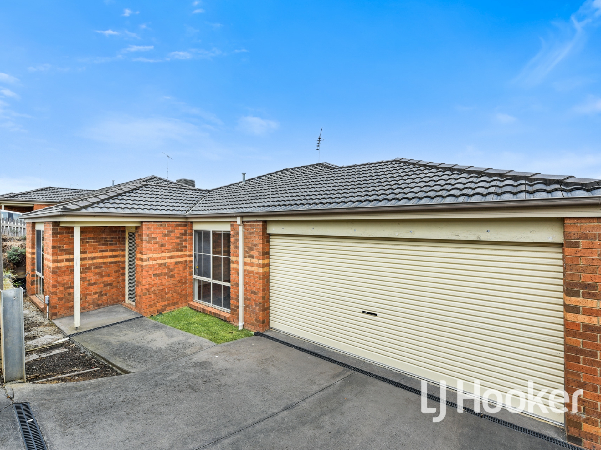 2/11 Renlik Court, Pakenham