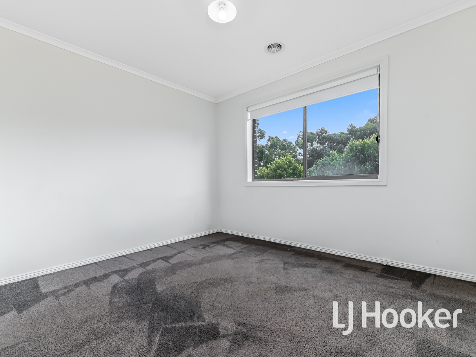6 Janet Court, PAKENHAM