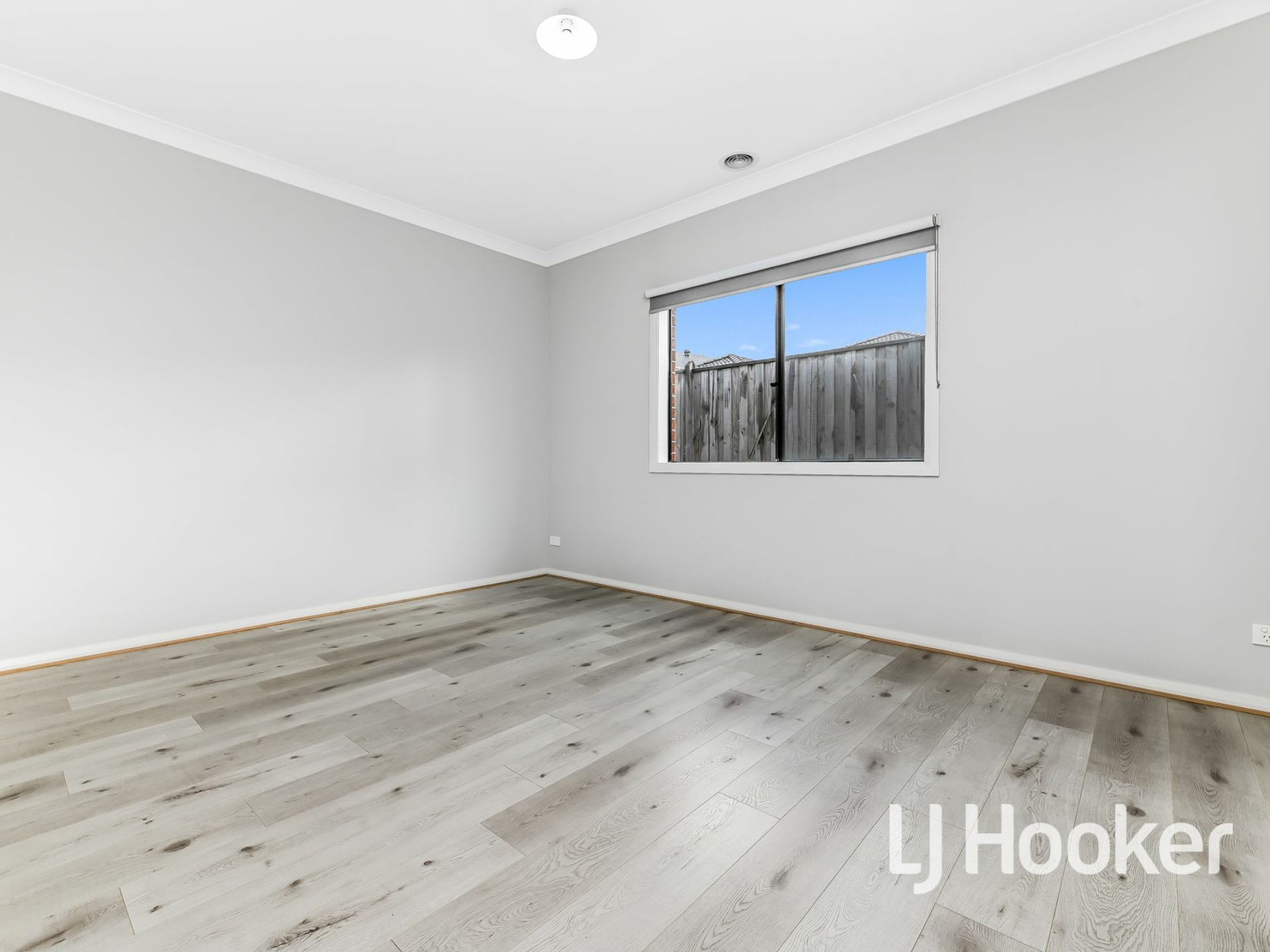 138 Mary Street, OFFICER