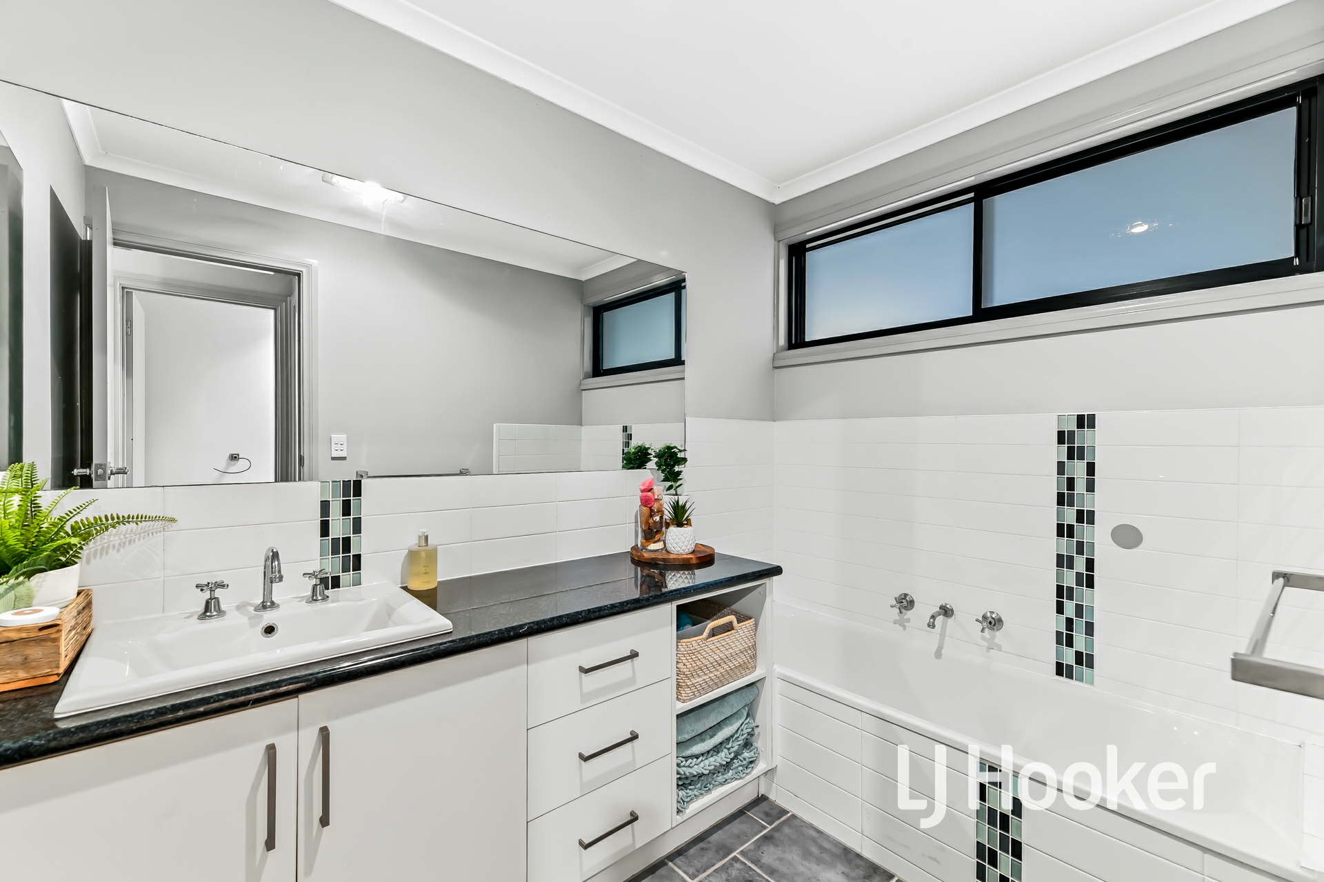 25 Sybella Avenue, KOO WEE RUP