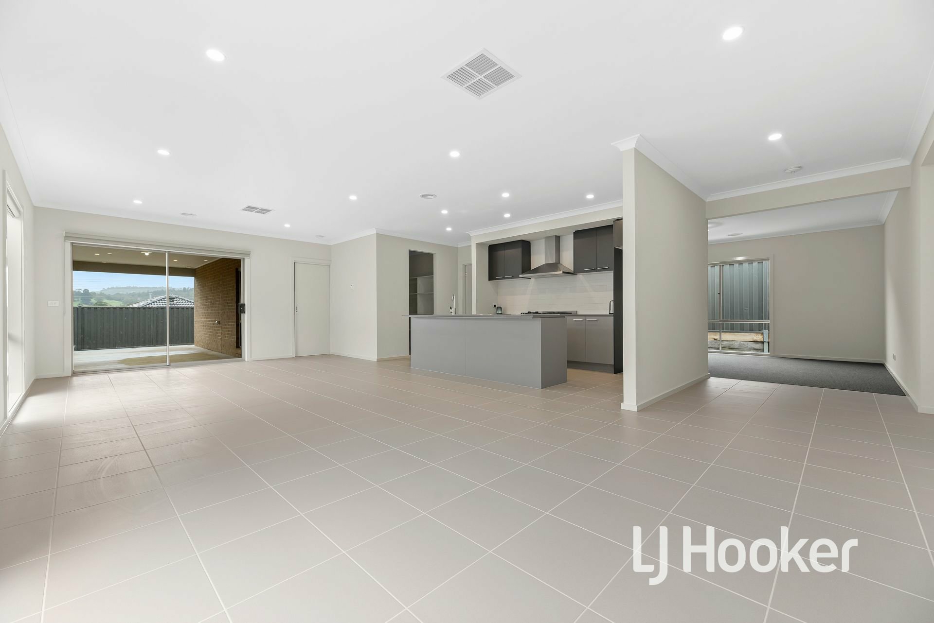 136 Timberline Parkway, PAKENHAM