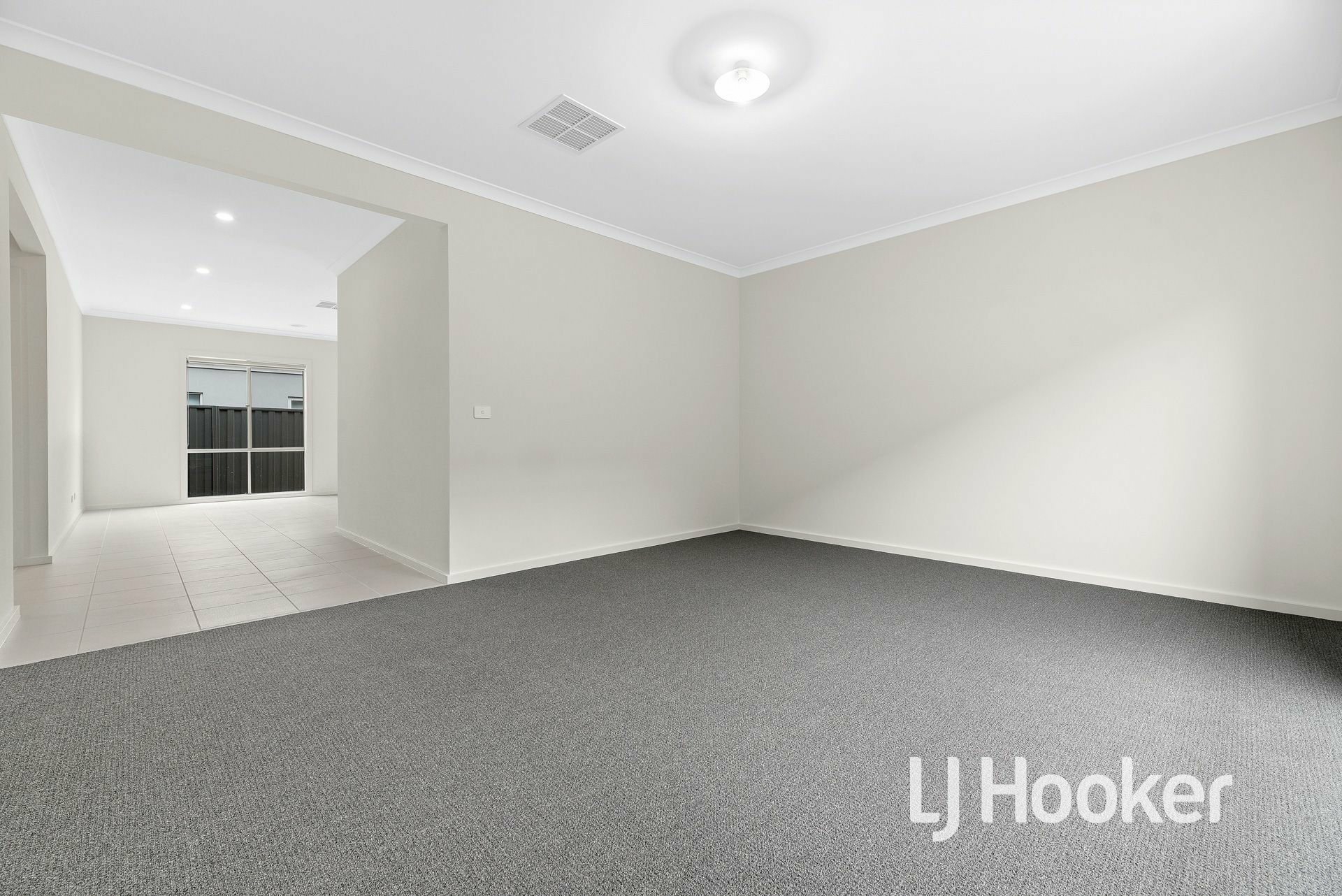 136 Timberline Parkway, PAKENHAM