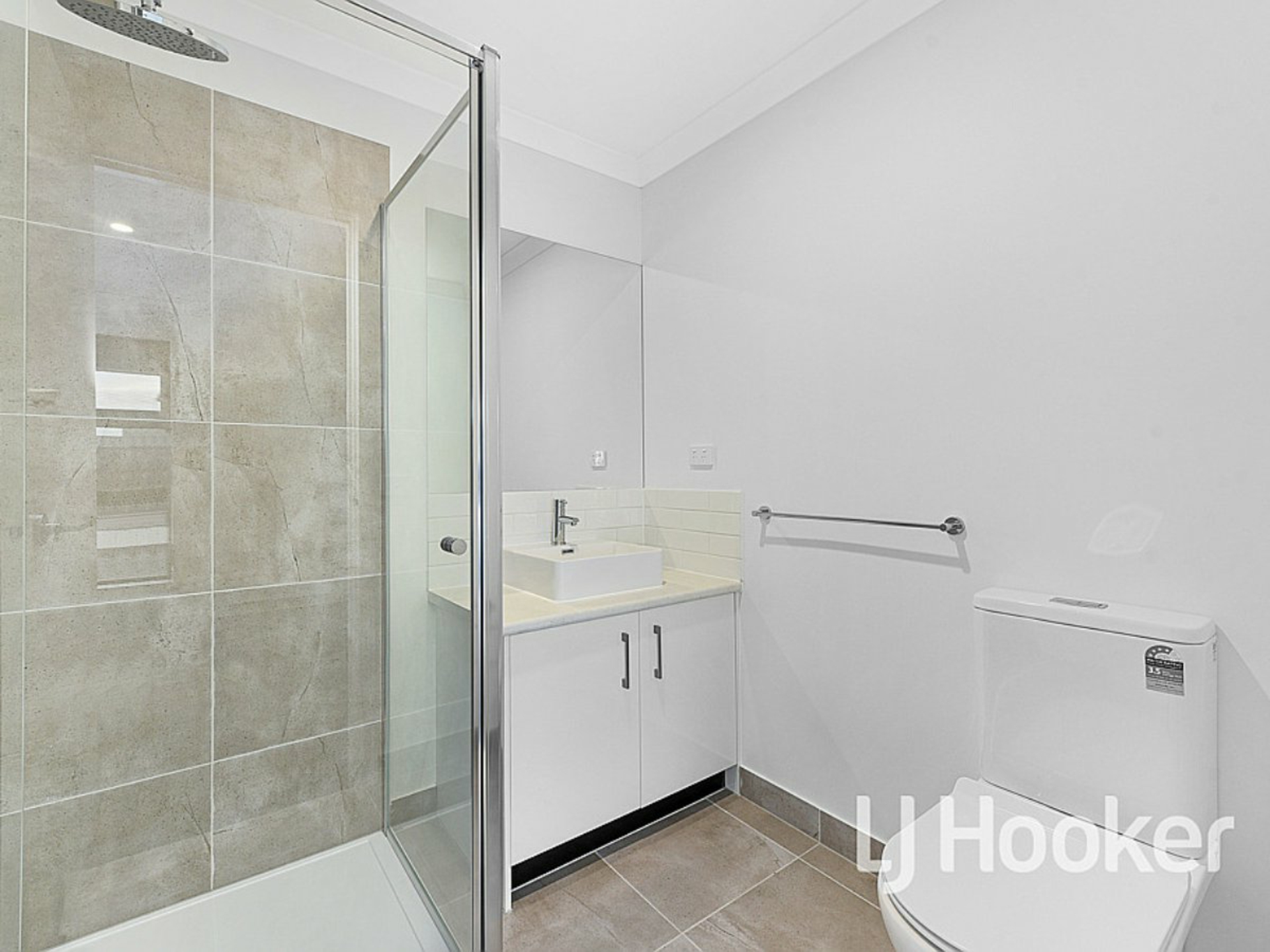 9 Roller Walk, PAKENHAM