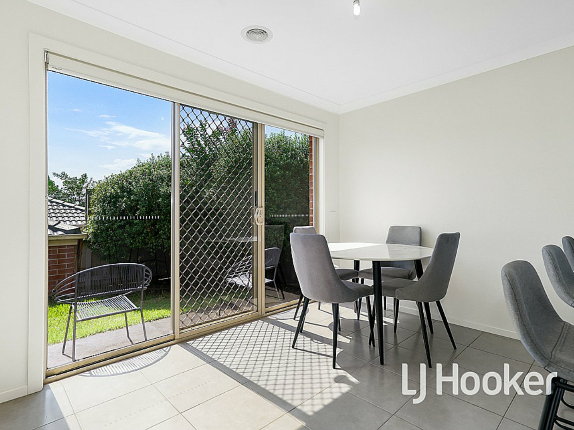 Unit 1/112 Burke Street, WARRAGUL