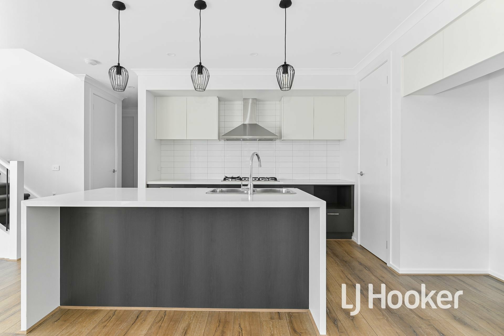 20 Ambleside Way, OFFICER