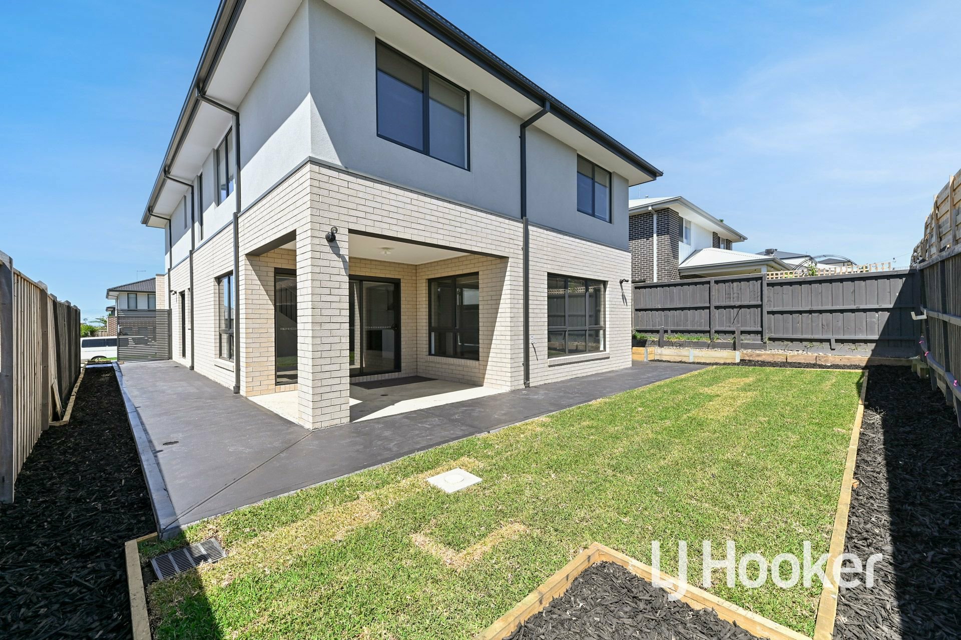 20 Ambleside Way, OFFICER