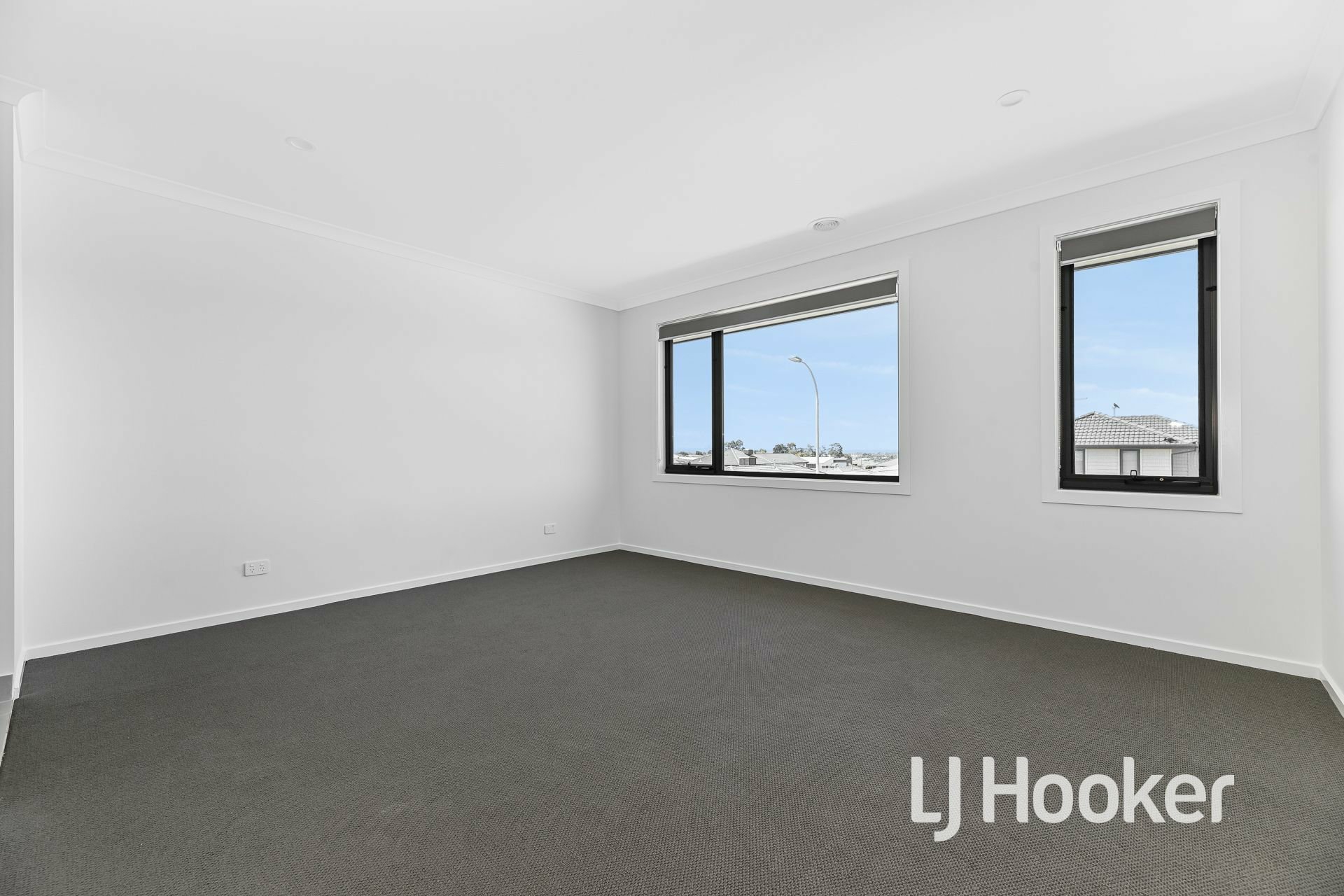 20 Ambleside Way, OFFICER