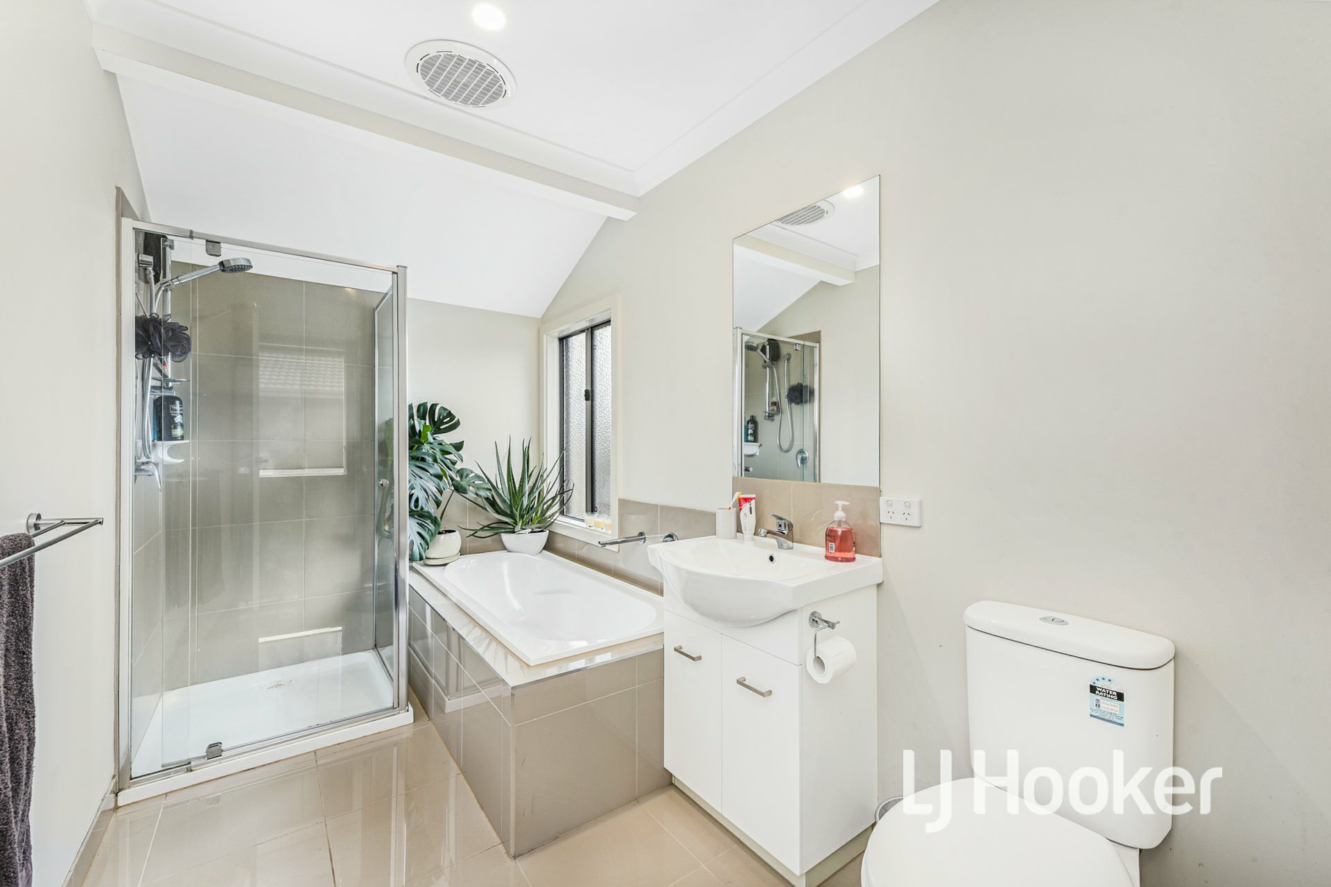 8 Nemo Street, PAKENHAM