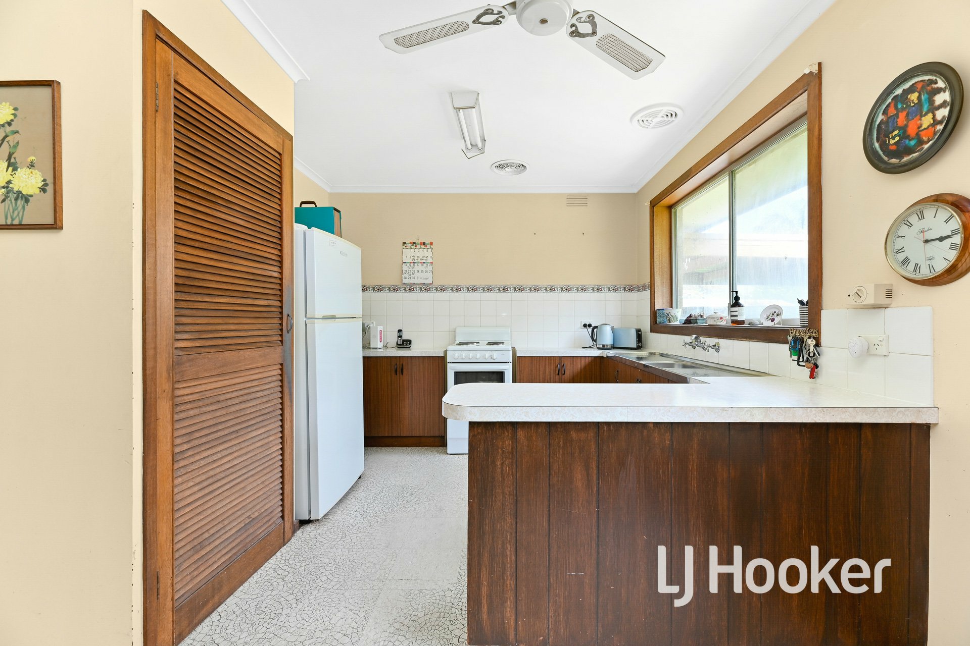 9 Home Road Nar Nar Goon VIC Property Details LJ Hooker