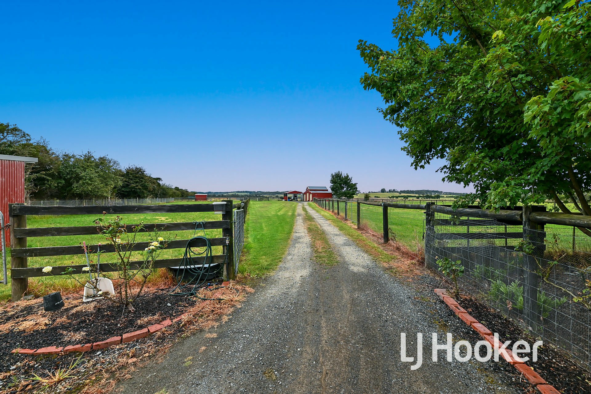 125 Nine Mile Road Tynong VIC Farmlet for Sale LJ Hooker